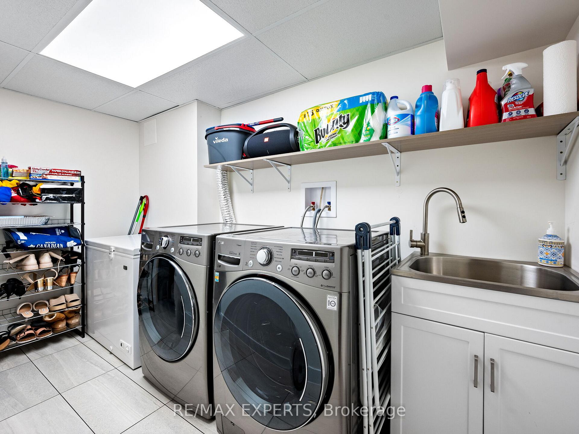 Photo 31 of 135 Martha Crescent, Caledon, Bolton West — HOMEH