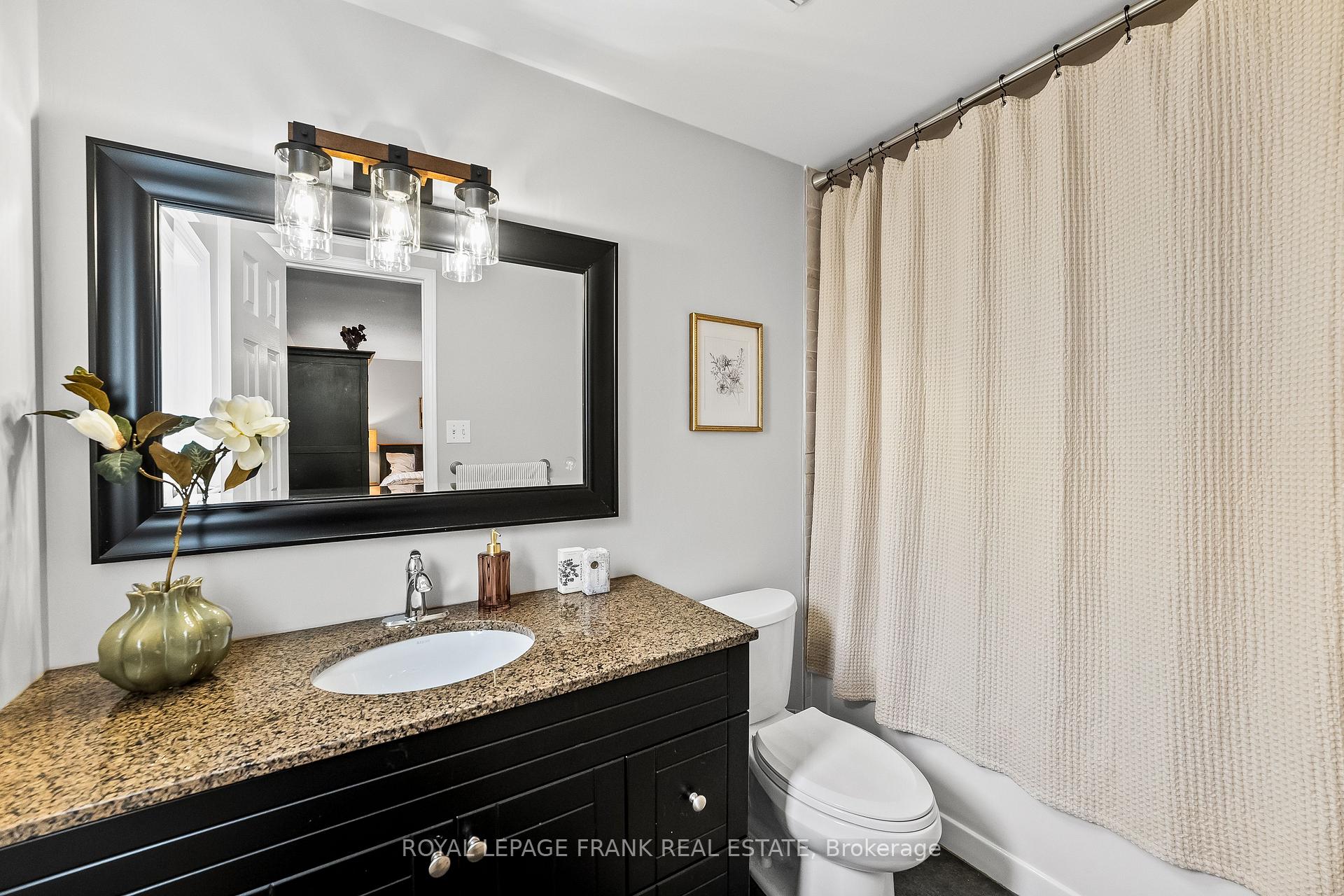 Photo 16 of 42 Mann Street, Clarington, Bowmanville — HOMEH