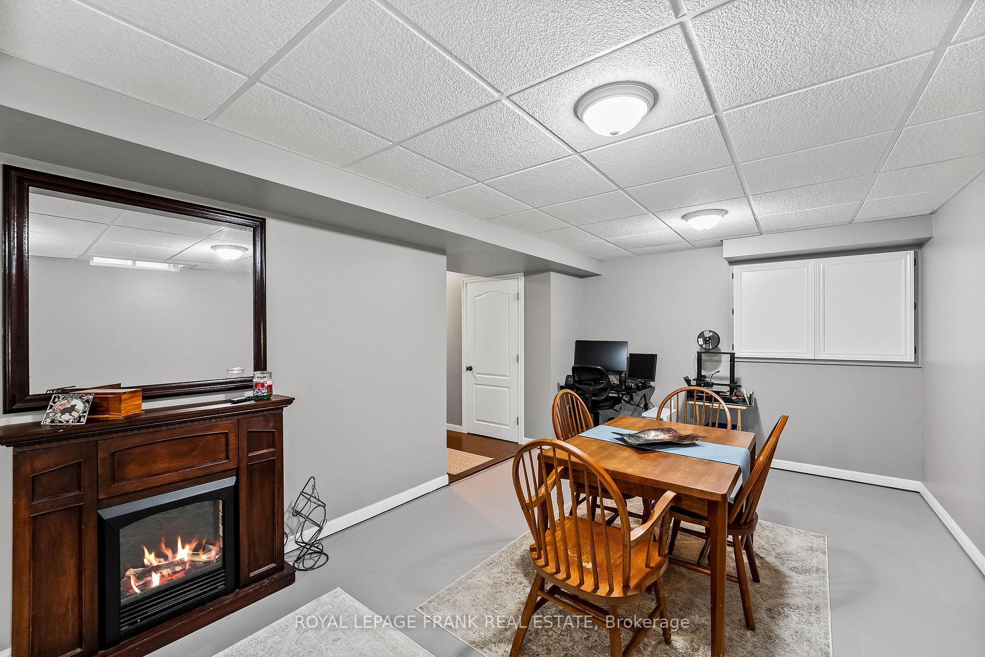 Photo 20 of 42 Mann Street, Clarington, Bowmanville — HOMEH