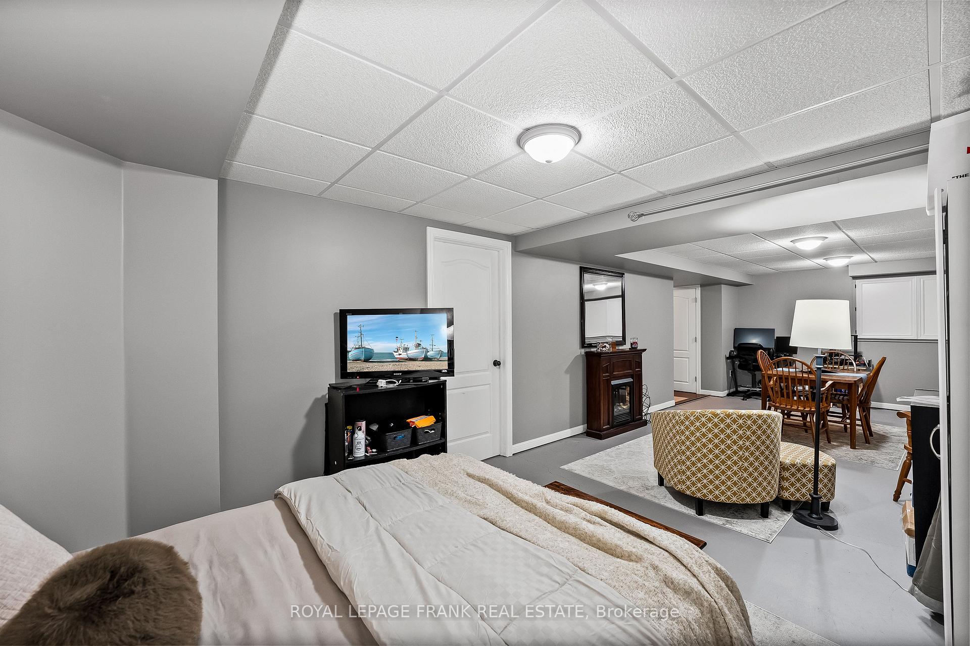 Photo 23 of 42 Mann Street, Clarington, Bowmanville — HOMEH