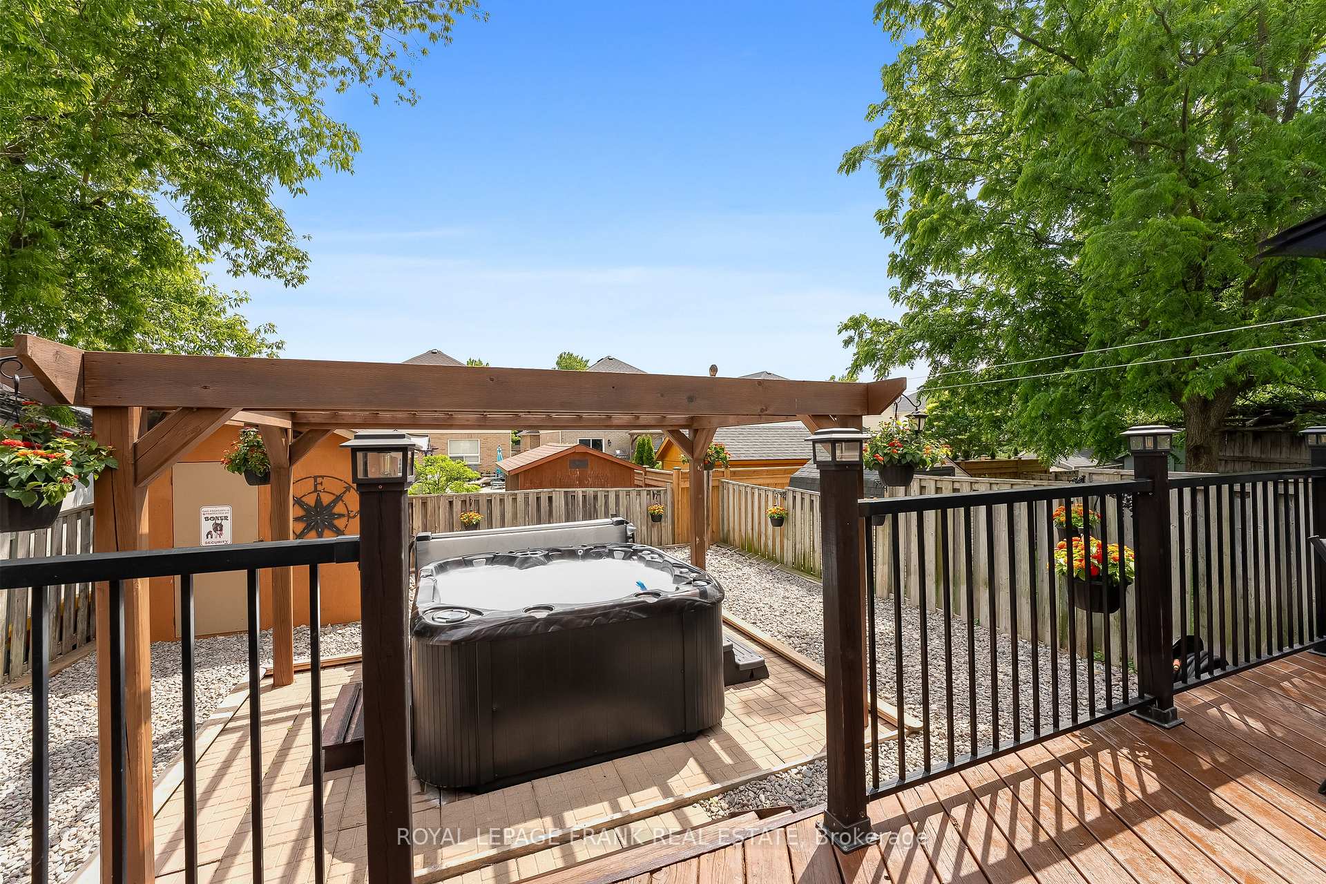 Photo 27 of 42 Mann Street, Clarington, Bowmanville — HOMEH