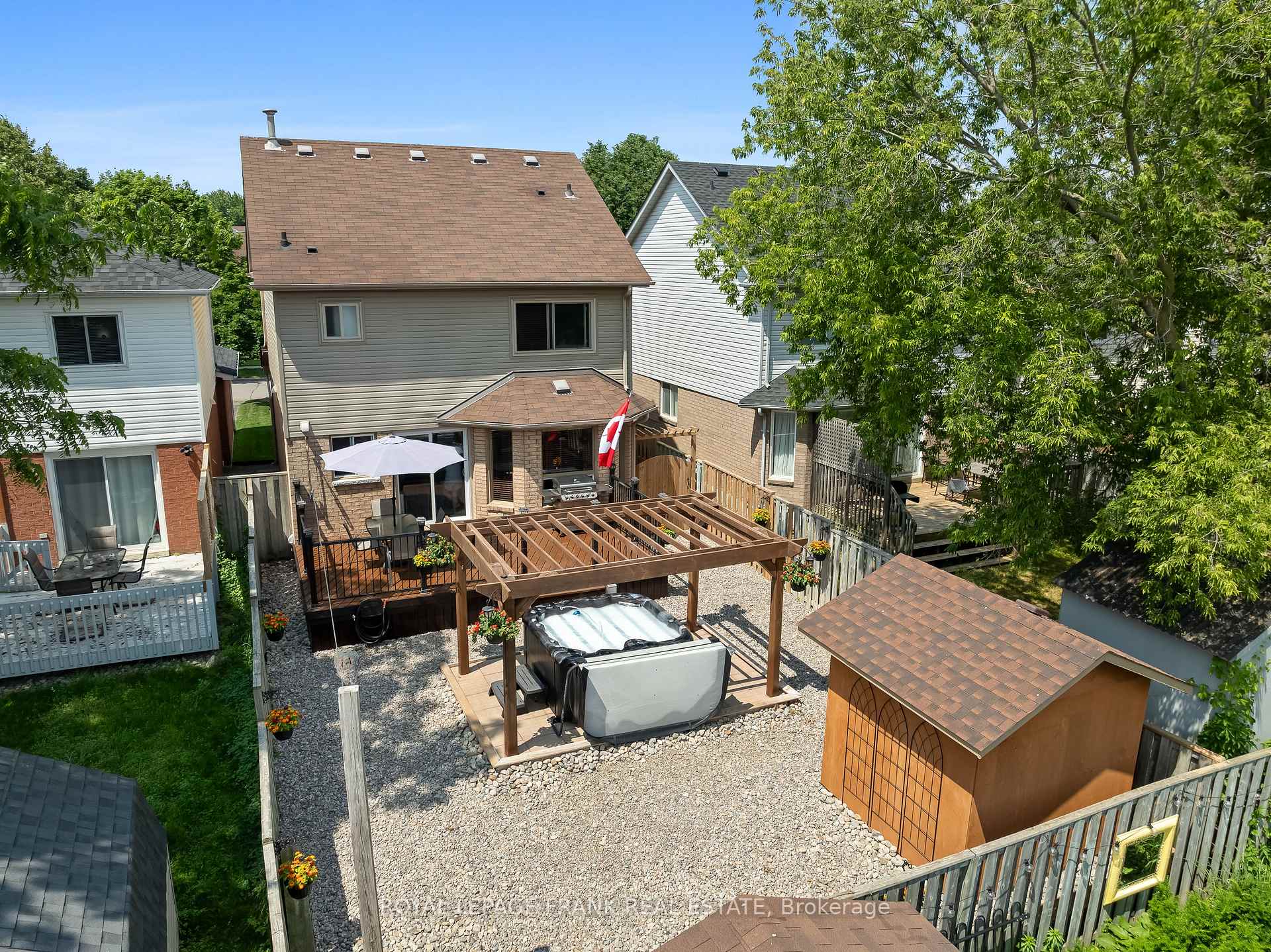 Photo 32 of 42 Mann Street, Clarington, Bowmanville — HOMEH