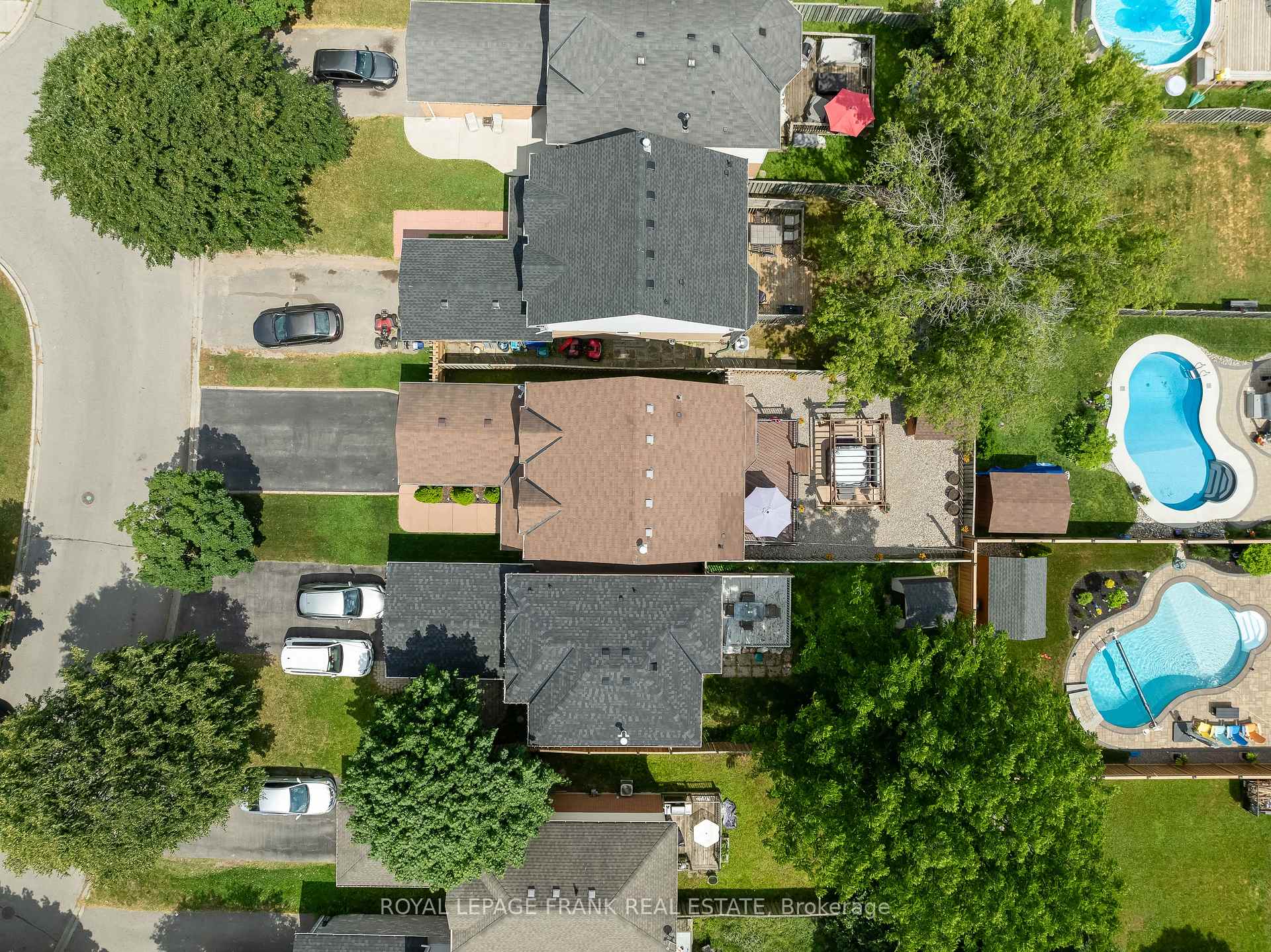 Photo 34 of 42 Mann Street, Clarington, Bowmanville — HOMEH