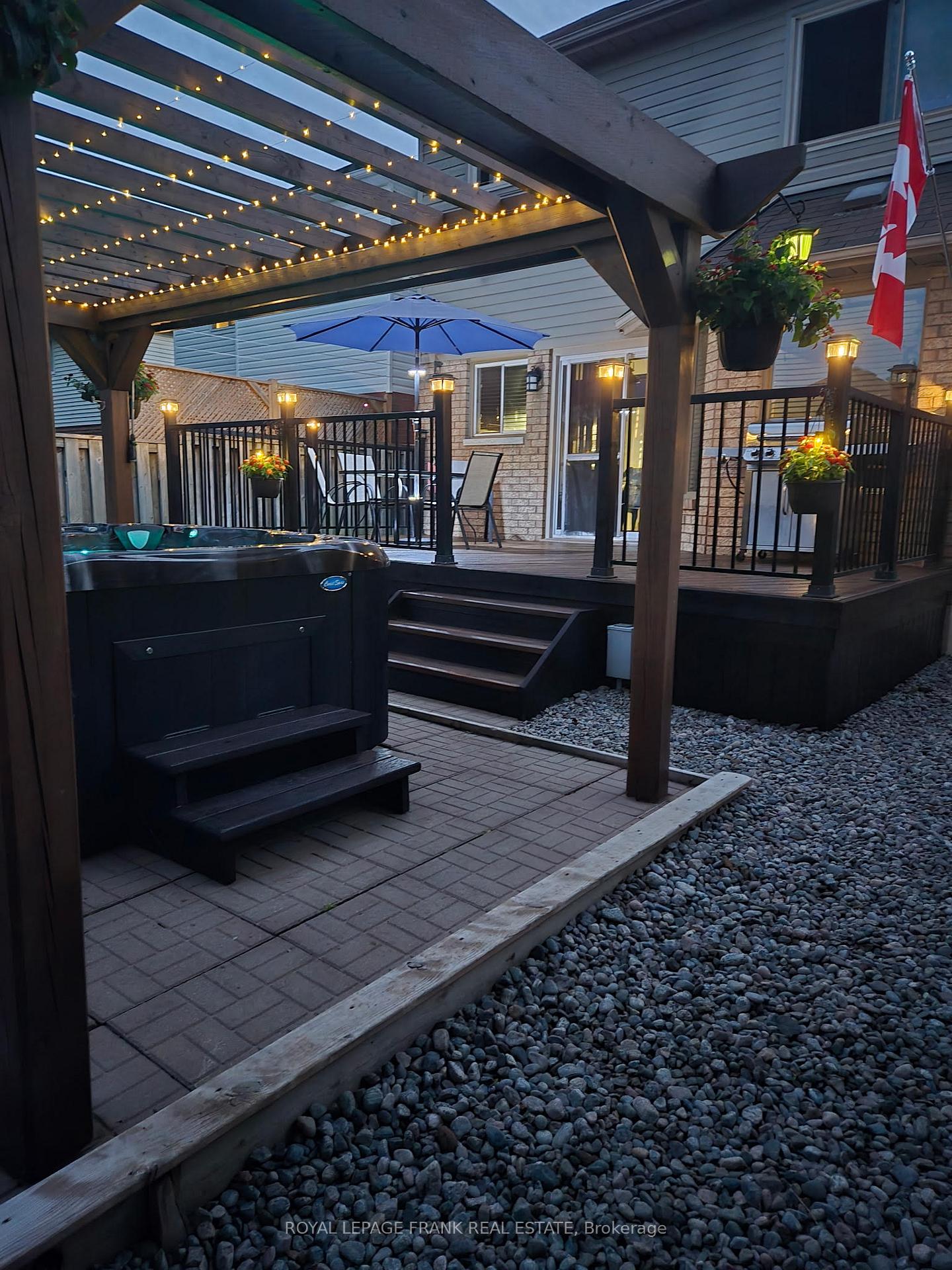 Photo 43 of 42 Mann Street, Clarington, Bowmanville — HOMEH