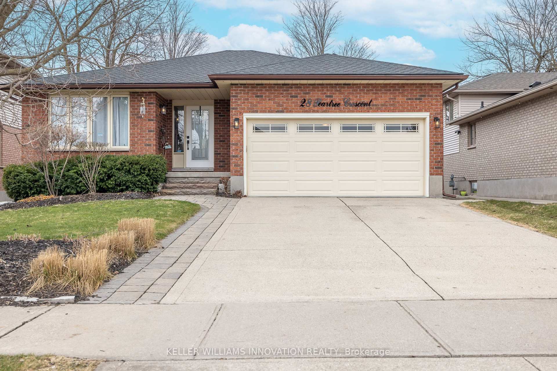 Photo 2 of 28 Peartree Crescent, Guelph, Willow West/Sugarbush/West Acres — HOMEH