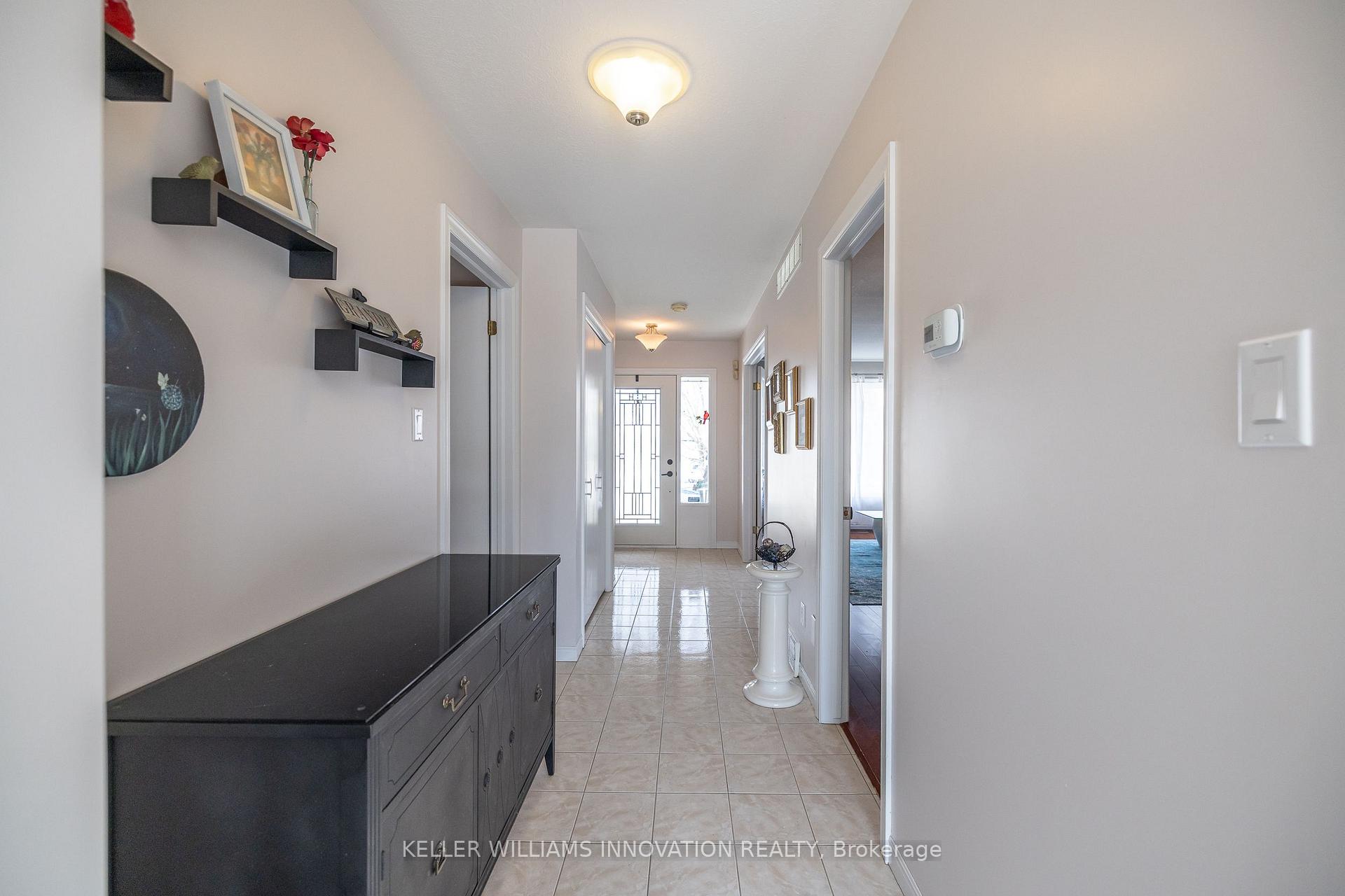 Photo 11 of 28 Peartree Crescent, Guelph, Willow West/Sugarbush/West Acres — HOMEH