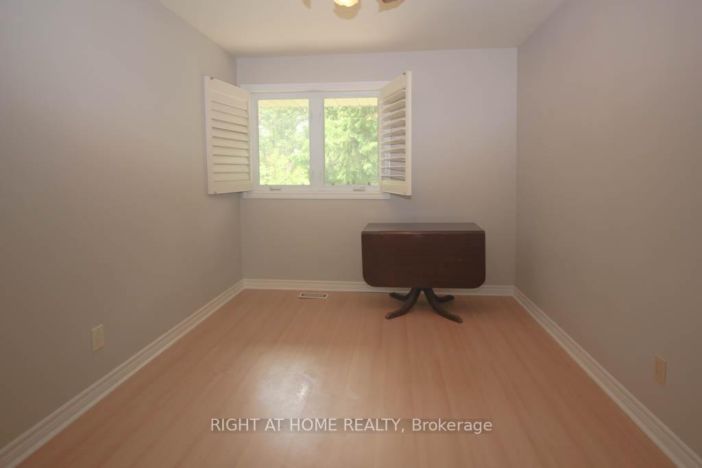 Photo 14 of 144 Wellington Street, Hamilton, Waterdown — HOMEH