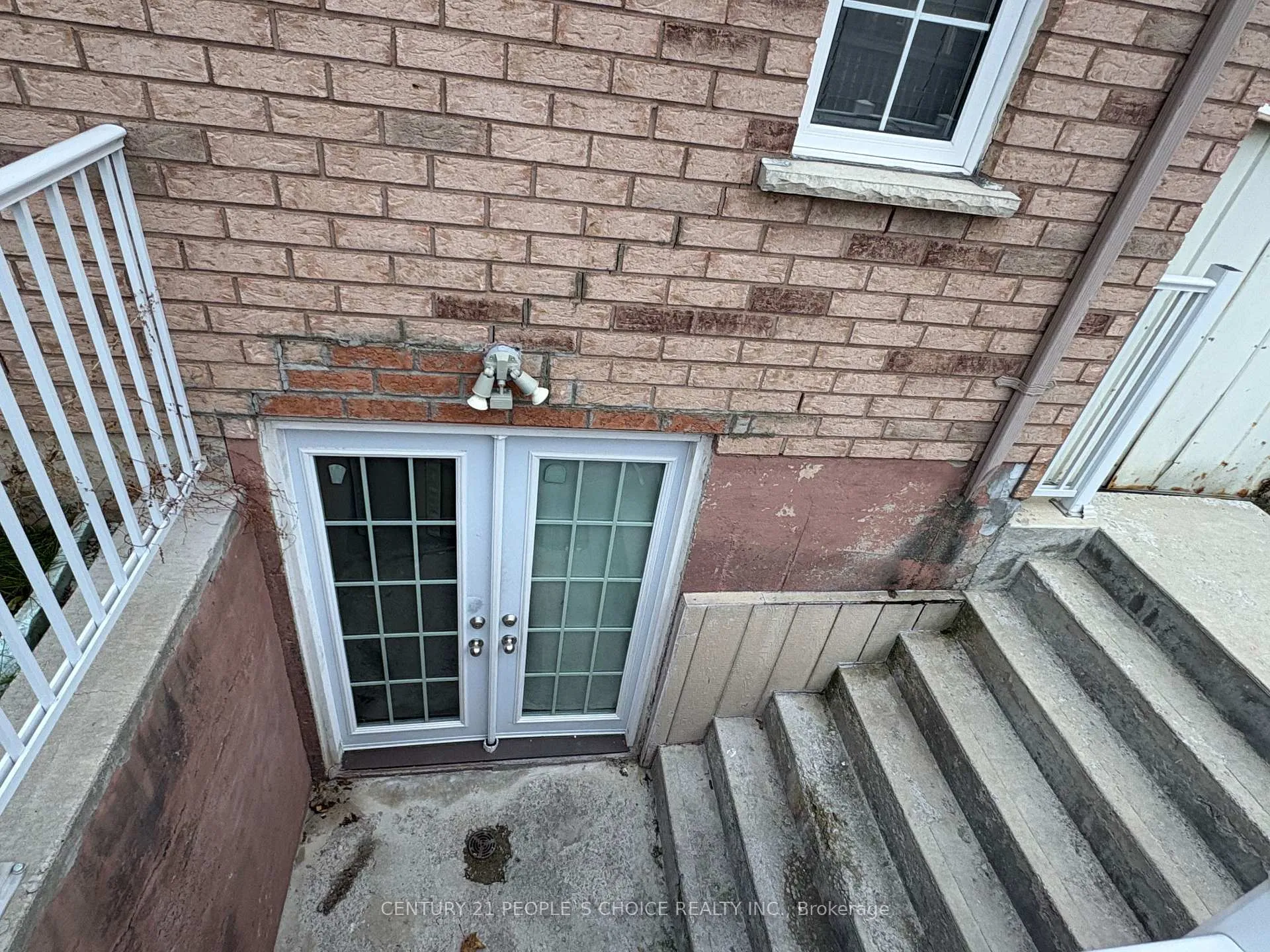 Photo 32 of 2 Fallstar Crescent, Brampton, Fletcher's Meadow — HOMEH