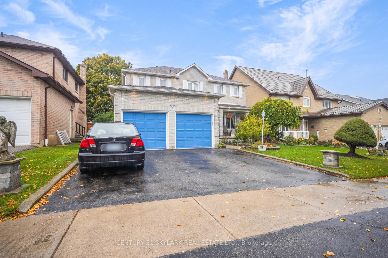 Photo 2 of 30 Wexford Road, Brampton, Heart Lake West — HOMEH