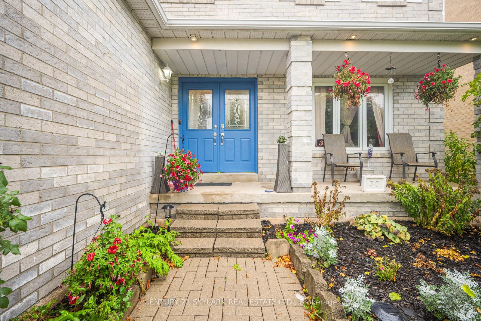Photo 4 of 30 Wexford Road, Brampton, Heart Lake West — HOMEH