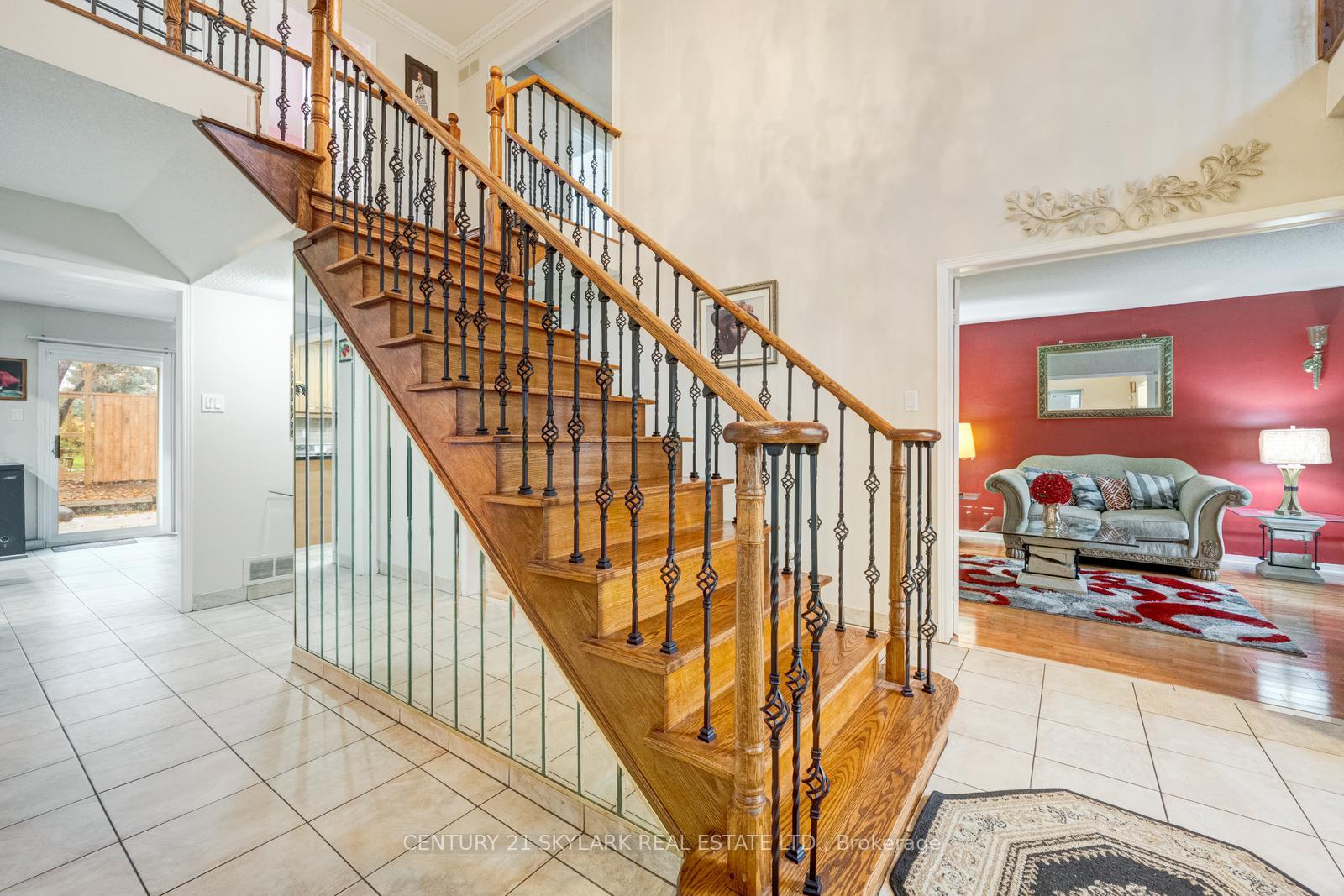Photo 9 of 30 Wexford Road, Brampton, Heart Lake West — HOMEH