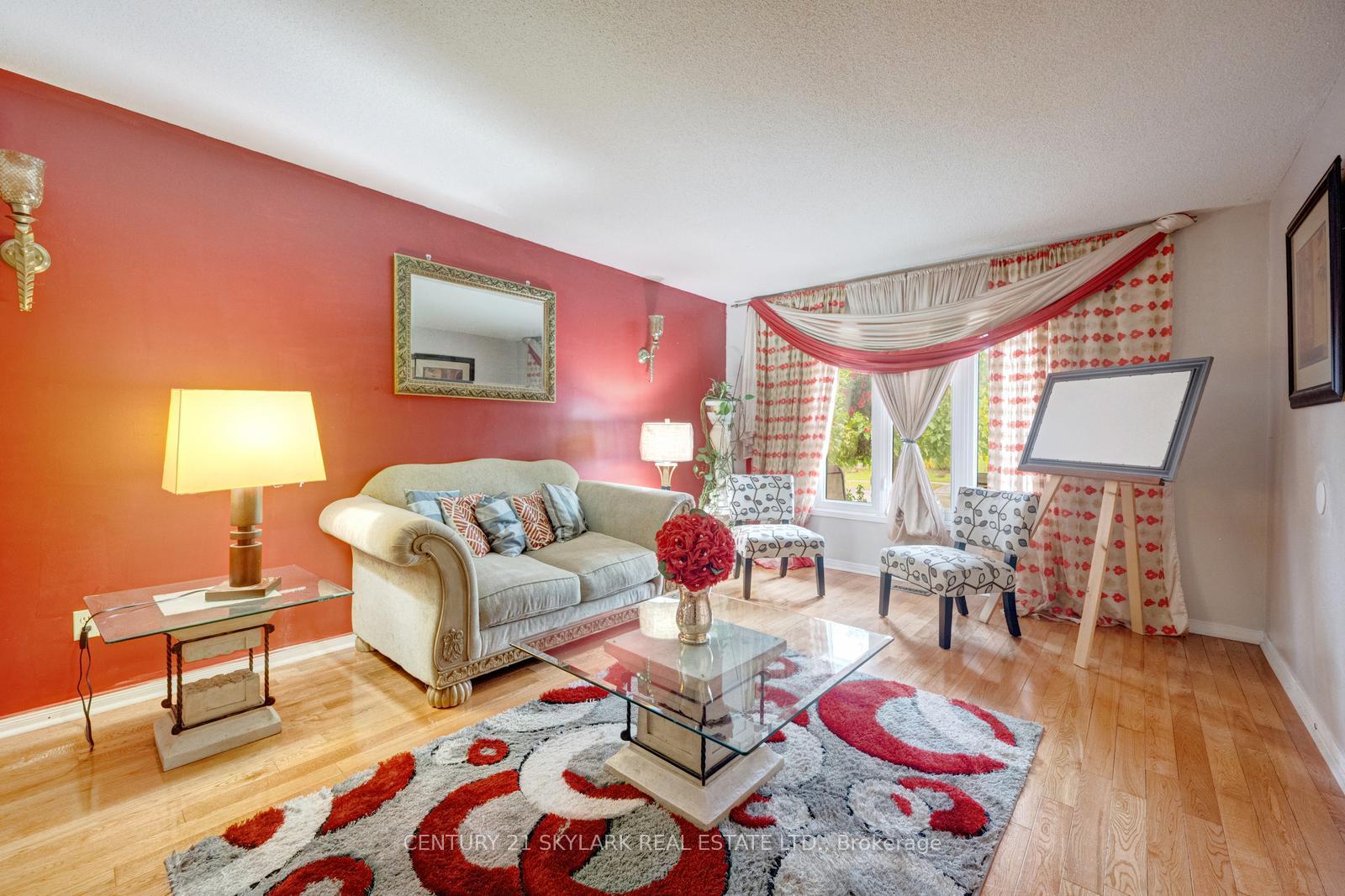 Photo 12 of 30 Wexford Road, Brampton, Heart Lake West — HOMEH