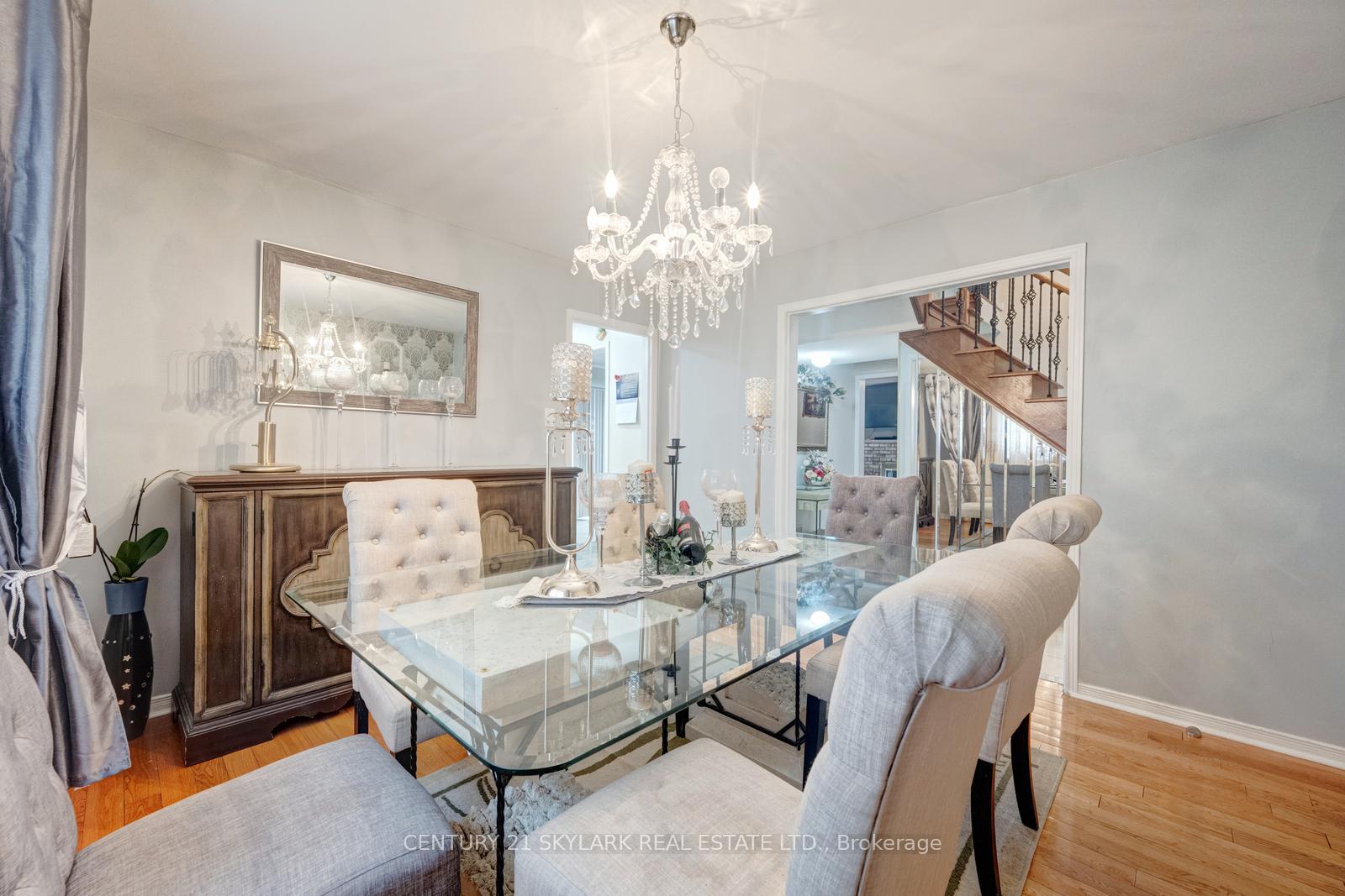 Photo 16 of 30 Wexford Road, Brampton, Heart Lake West — HOMEH