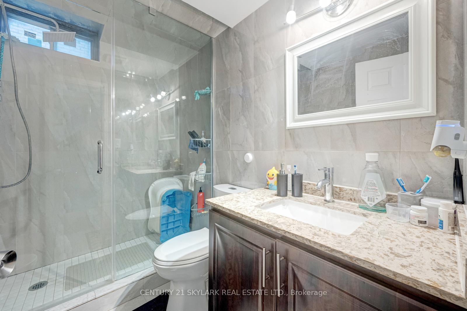 Photo 47 of 30 Wexford Road, Brampton, Heart Lake West — HOMEH