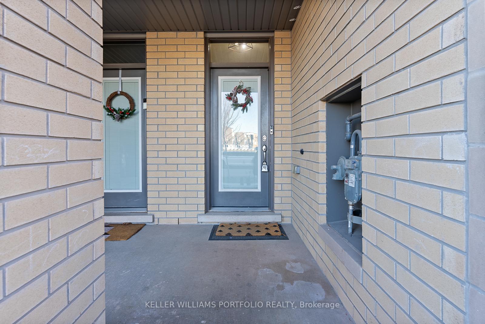 Photo 3 of 222 Squire Crescent, Oakville, Glenorchy — HOMEH