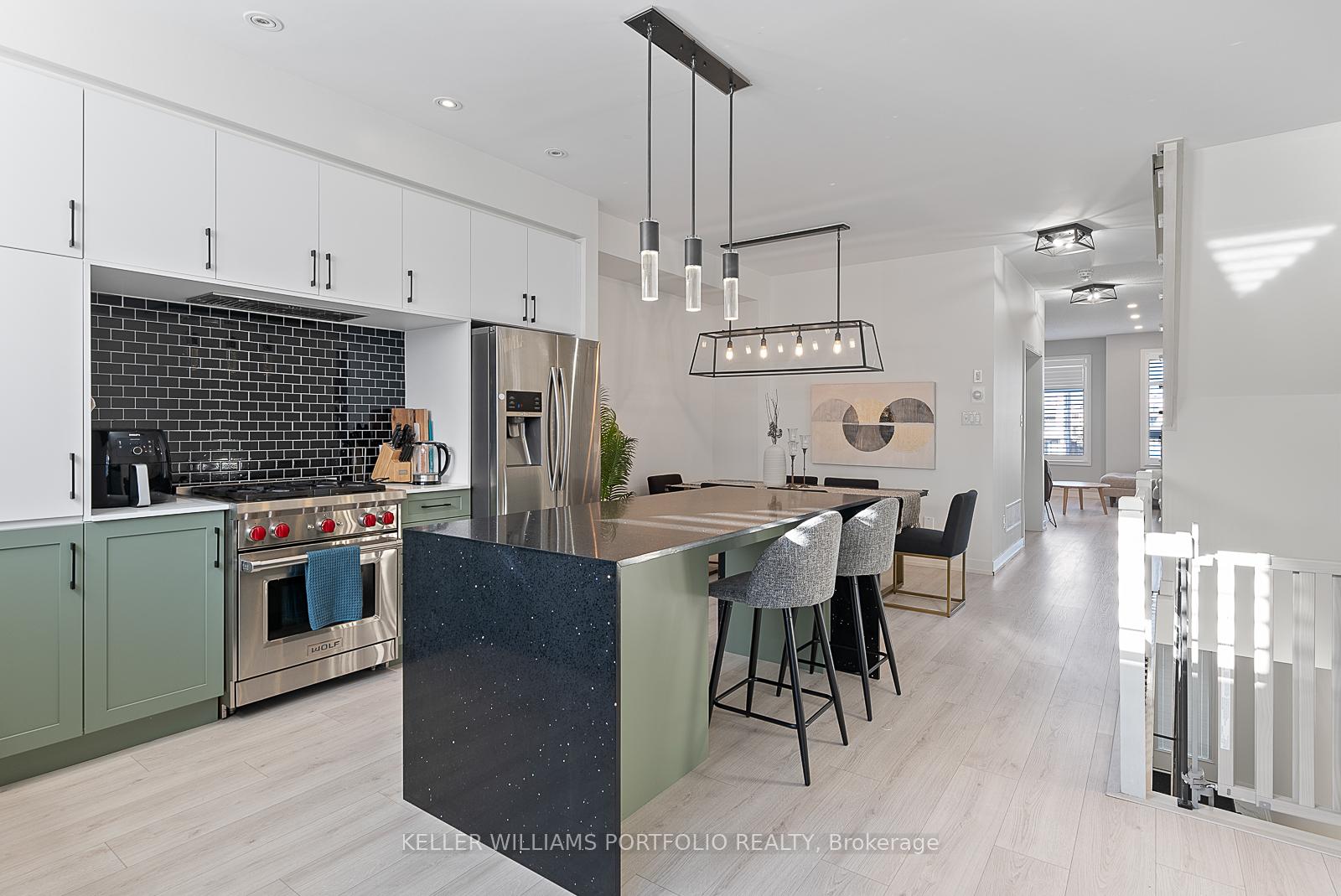 Photo 13 of 222 Squire Crescent, Oakville, Glenorchy — HOMEH