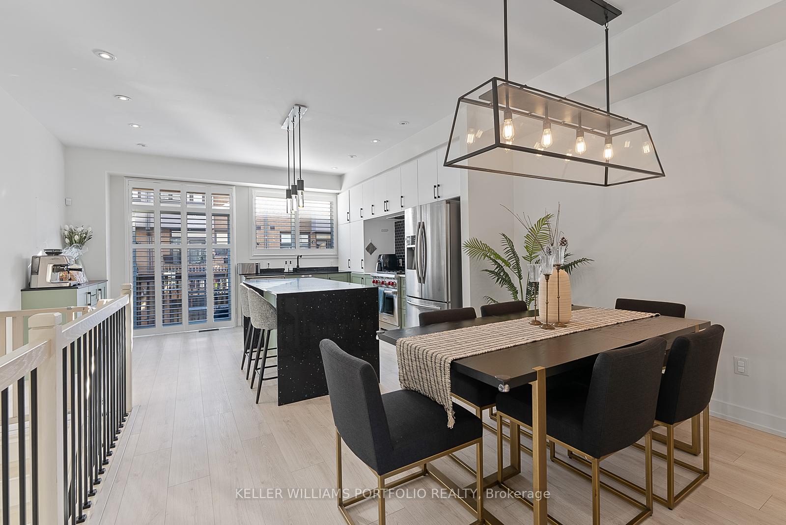 Photo 16 of 222 Squire Crescent, Oakville, Glenorchy — HOMEH