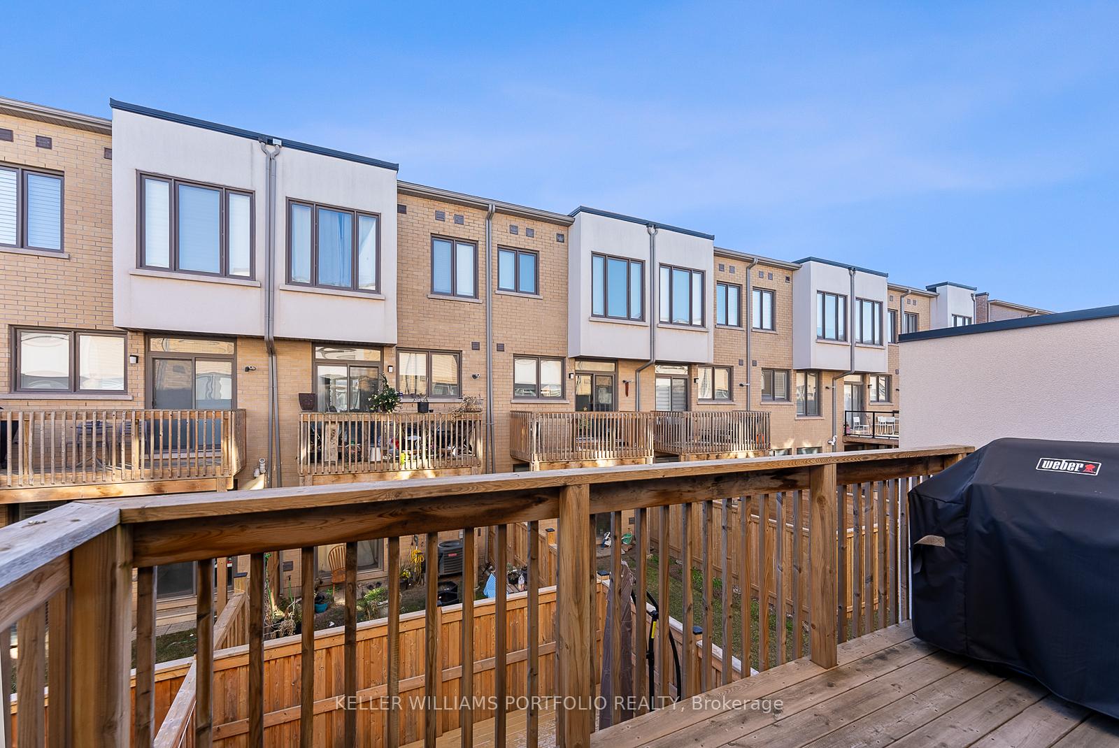 Photo 17 of 222 Squire Crescent, Oakville, Glenorchy — HOMEH