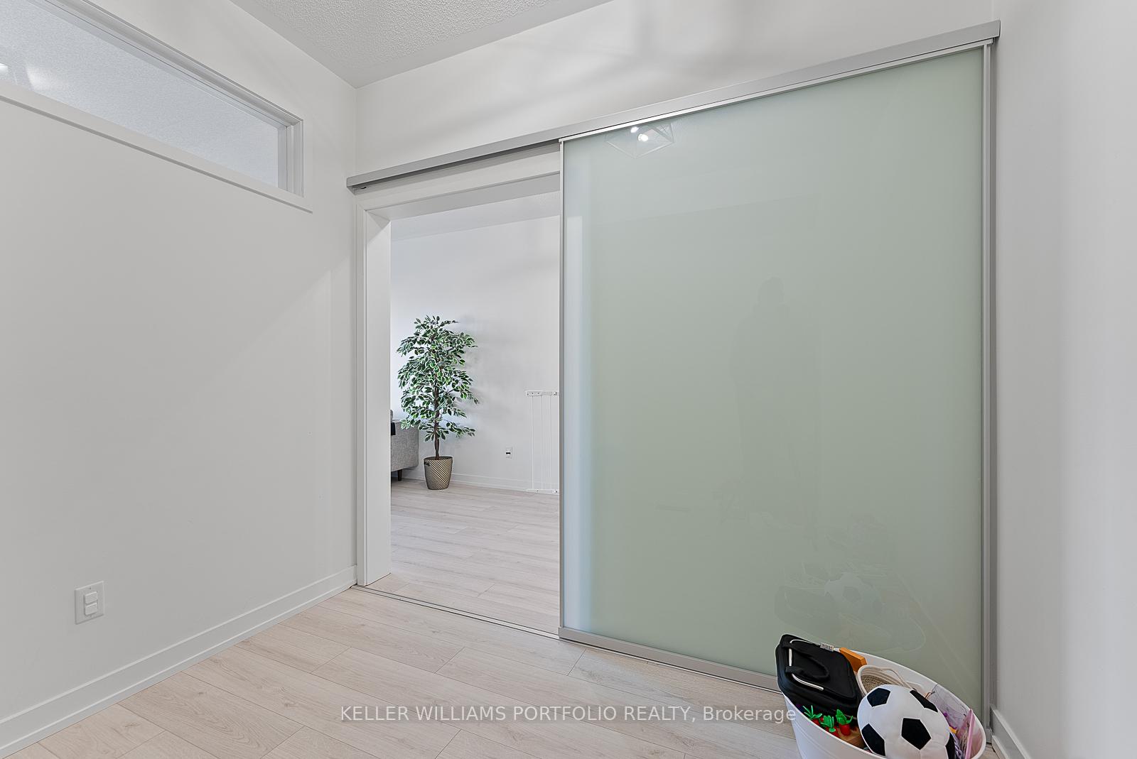 Photo 24 of 222 Squire Crescent, Oakville, Glenorchy — HOMEH