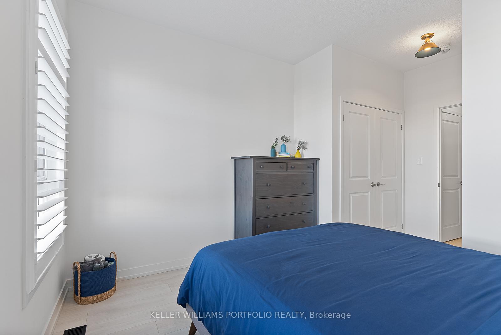 Photo 32 of 222 Squire Crescent, Oakville, Glenorchy — HOMEH