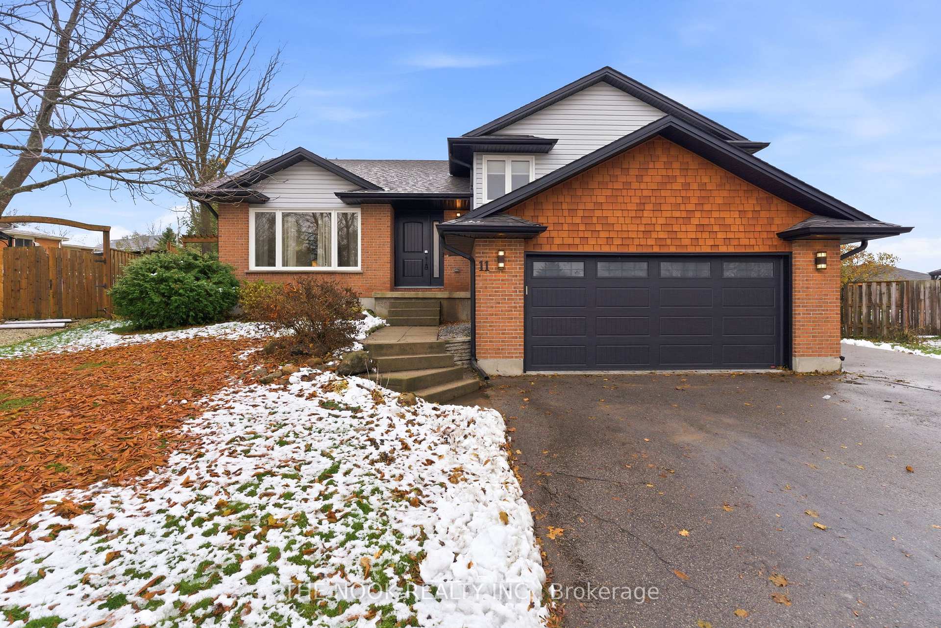 Front of 11 Lynn Crescent