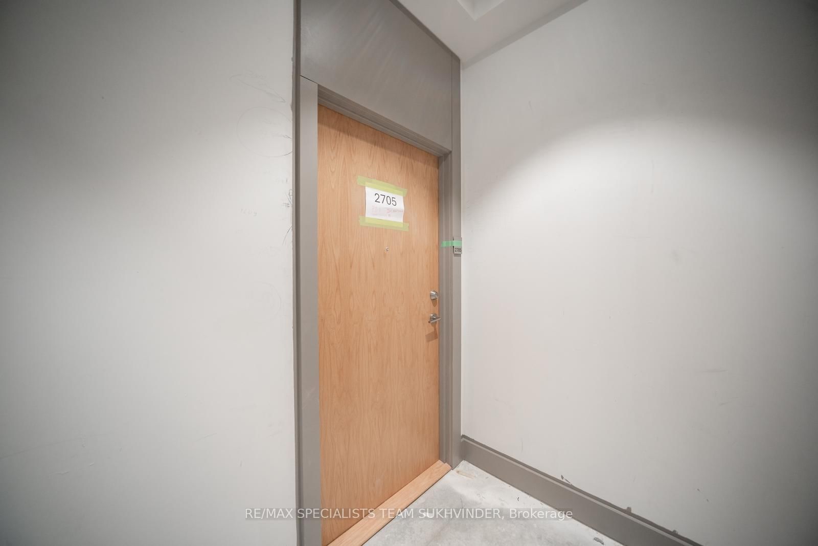 Photo 3 of Unit 2705, 1455 Celebration Dr, Pickering, Bay Ridges — HOMEH