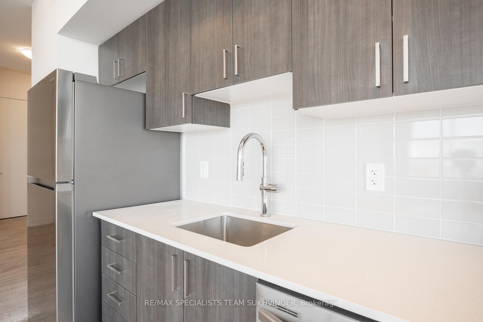 Photo 10 of Unit 2705, 1455 Celebration Dr, Pickering, Bay Ridges — HOMEH