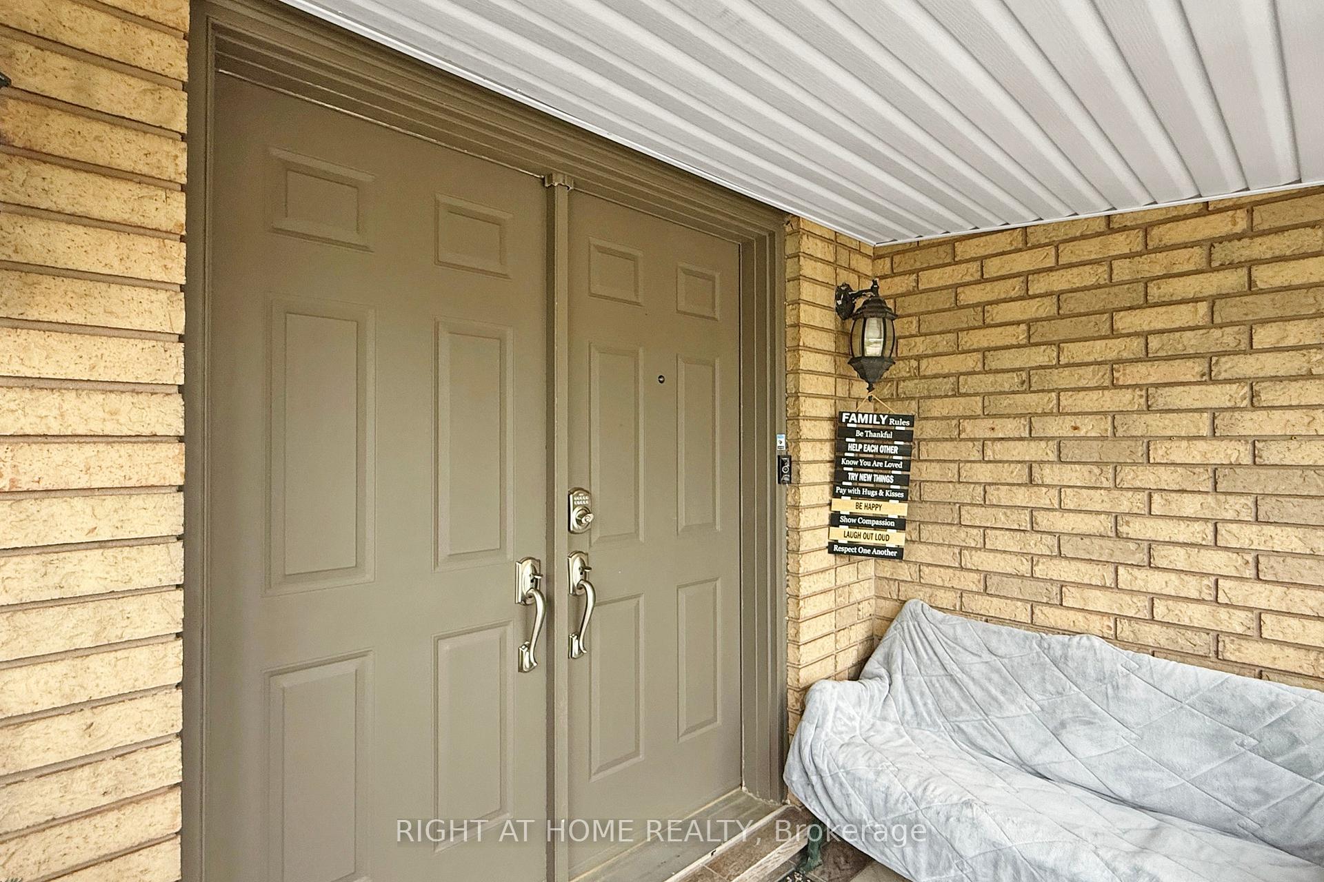 Photo 3 of 186 Green Road, Hamilton, Stoney Creek — HOMEH