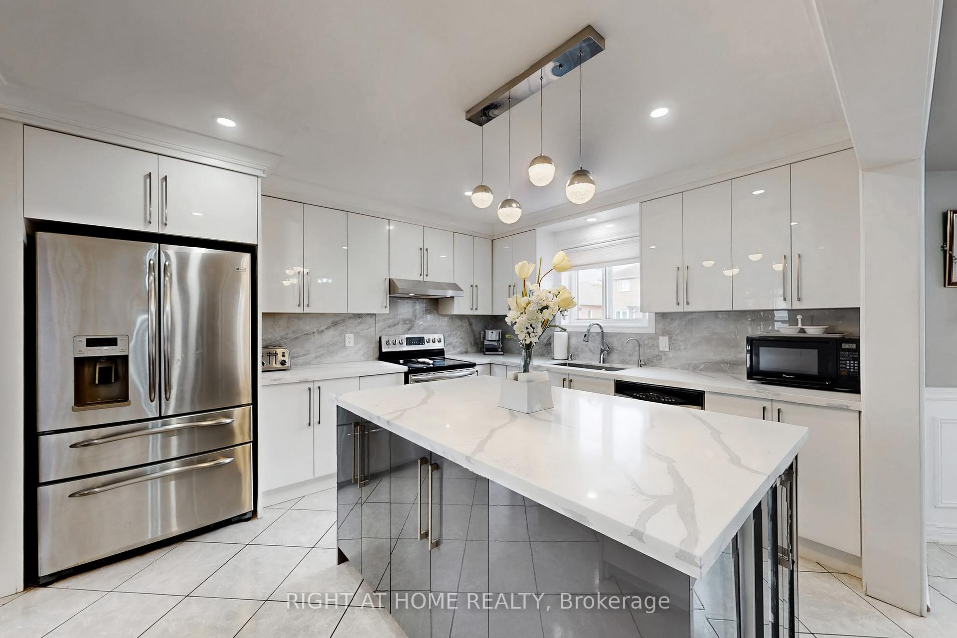 Photo 16 of 186 Green Road, Hamilton, Stoney Creek — HOMEH