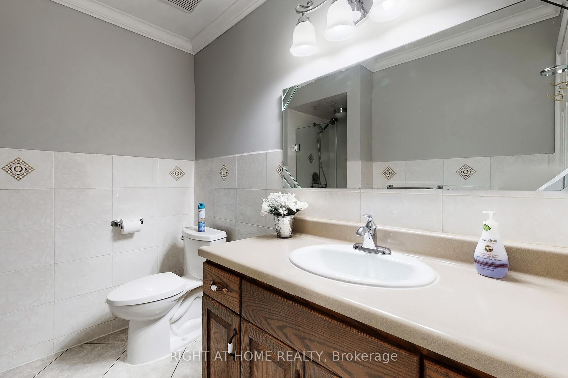 Photo 19 of 186 Green Road, Hamilton, Stoney Creek — HOMEH