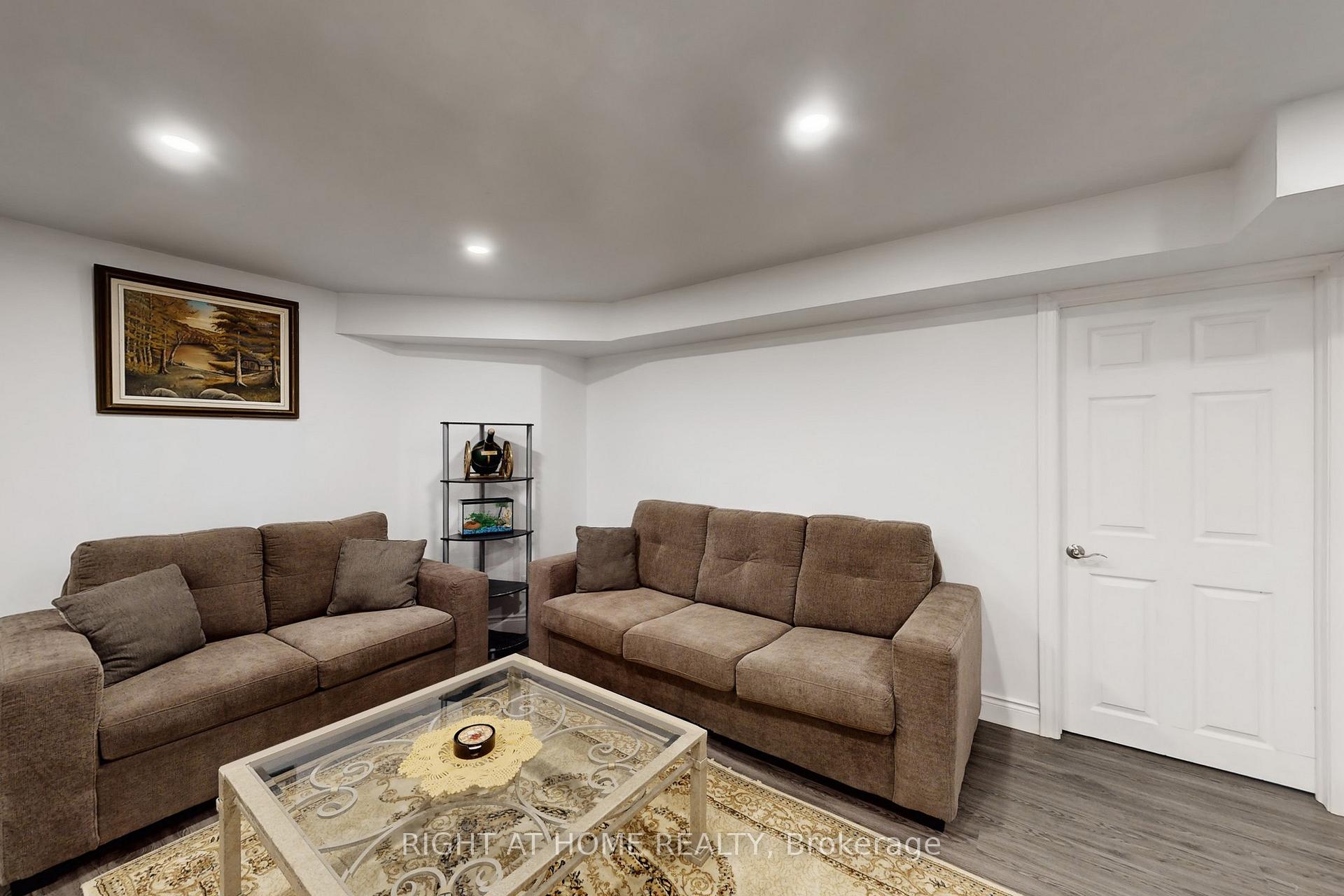 Photo 37 of 186 Green Road, Hamilton, Stoney Creek — HOMEH