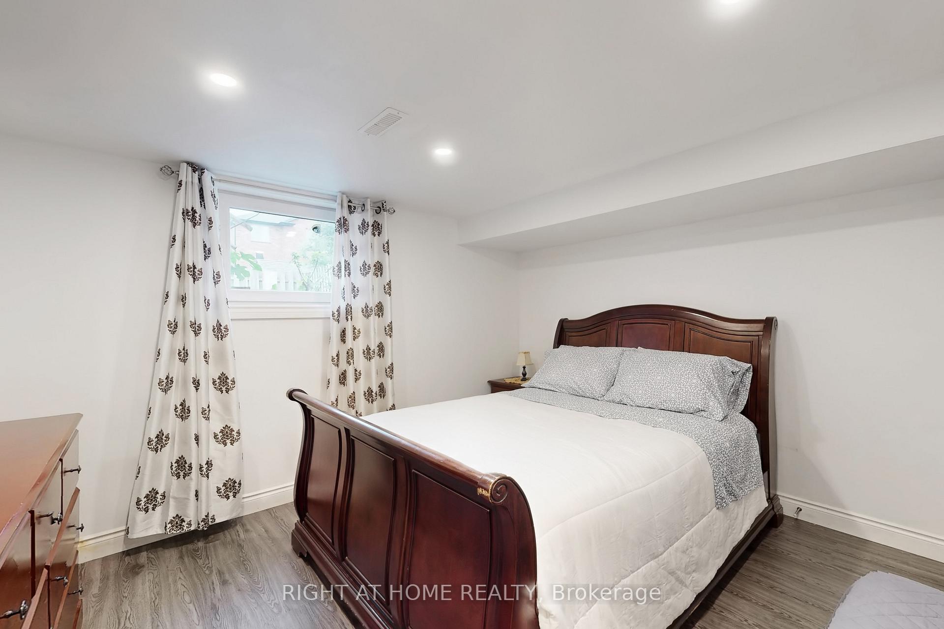 Photo 41 of 186 Green Road, Hamilton, Stoney Creek — HOMEH
