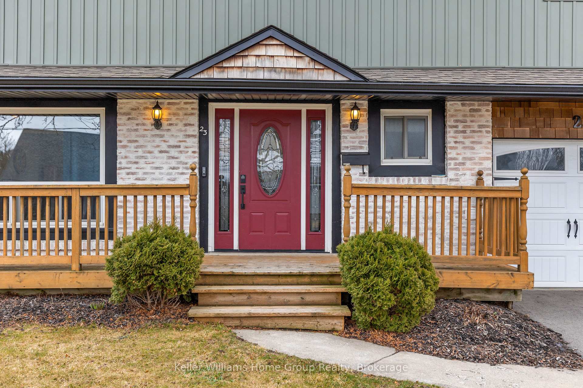 Photo 3 of 23 Pondview Crescent, Guelph, Victoria North — HOMEH