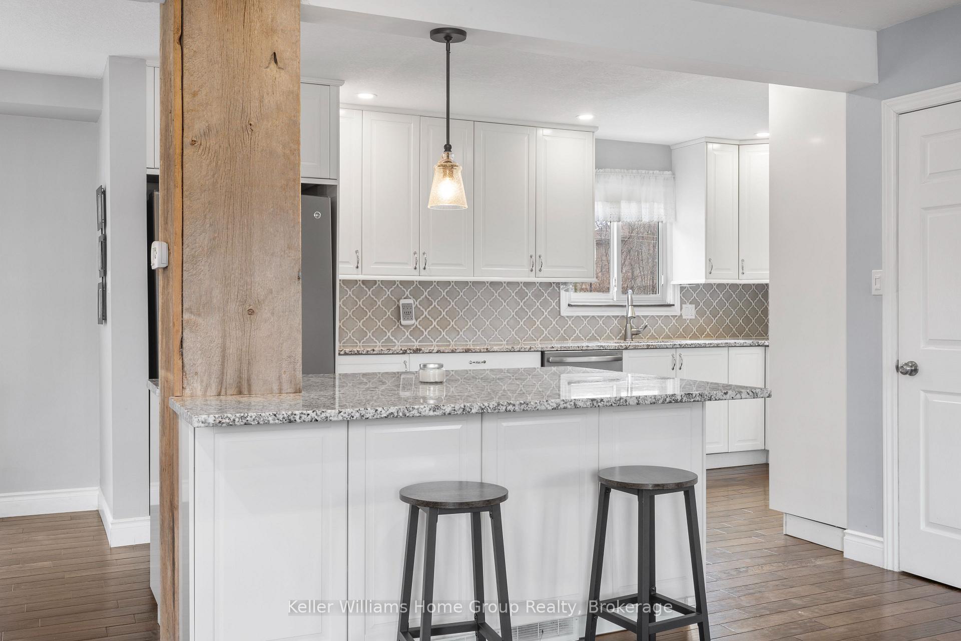 Photo 8 of 23 Pondview Crescent, Guelph, Victoria North — HOMEH