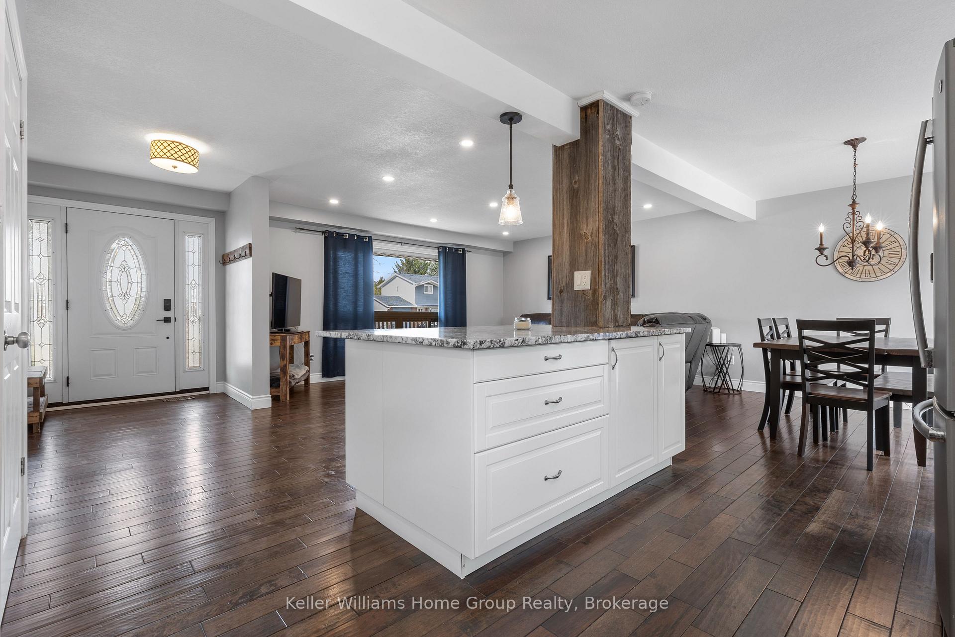 Photo 13 of 23 Pondview Crescent, Guelph, Victoria North — HOMEH