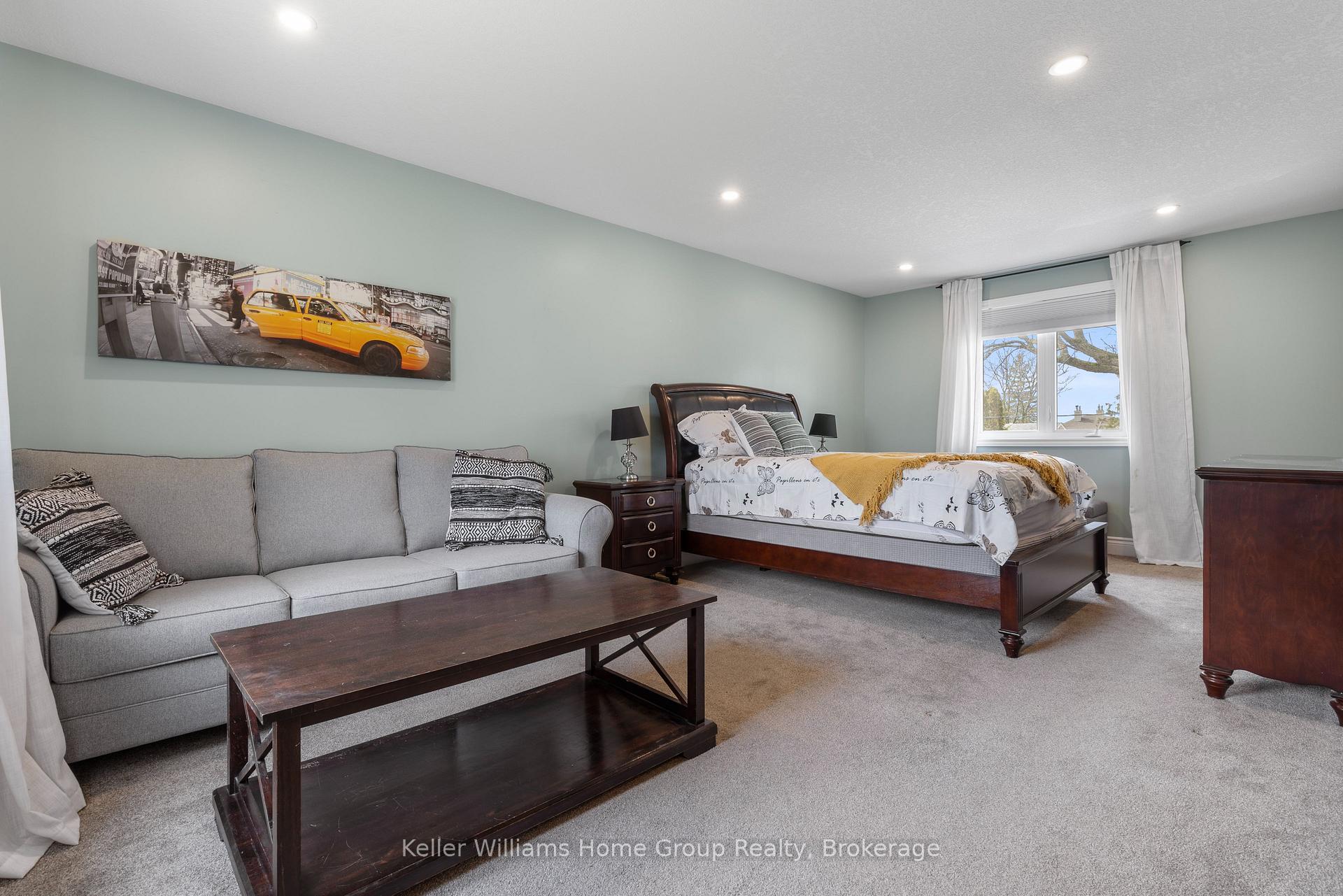 Photo 16 of 23 Pondview Crescent, Guelph, Victoria North — HOMEH
