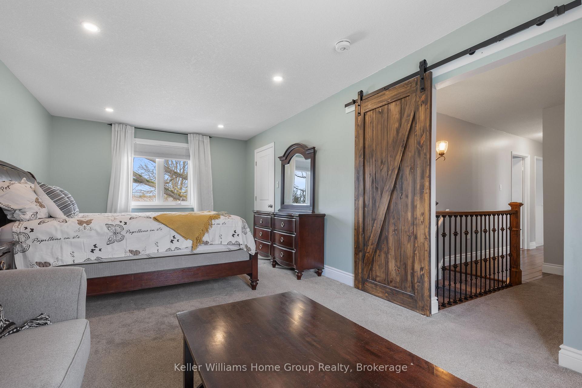 Photo 17 of 23 Pondview Crescent, Guelph, Victoria North — HOMEH