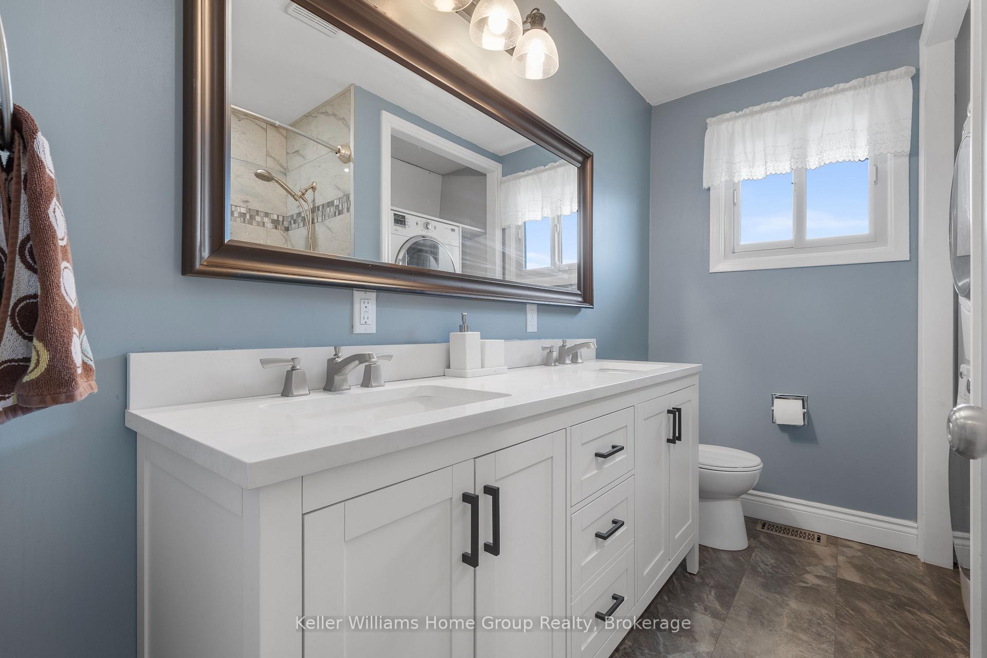 Photo 21 of 23 Pondview Crescent, Guelph, Victoria North — HOMEH