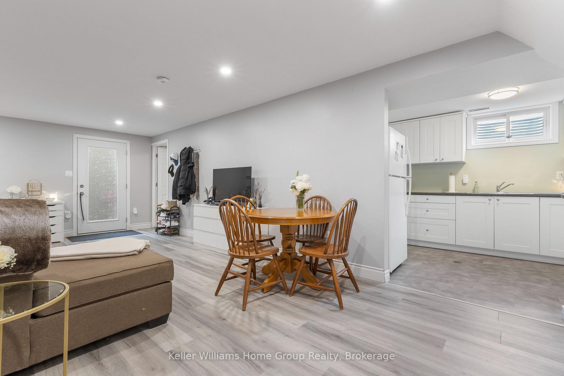 Photo 28 of 23 Pondview Crescent, Guelph, Victoria North — HOMEH