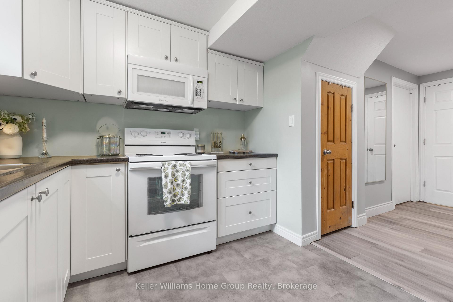 Photo 30 of 23 Pondview Crescent, Guelph, Victoria North — HOMEH