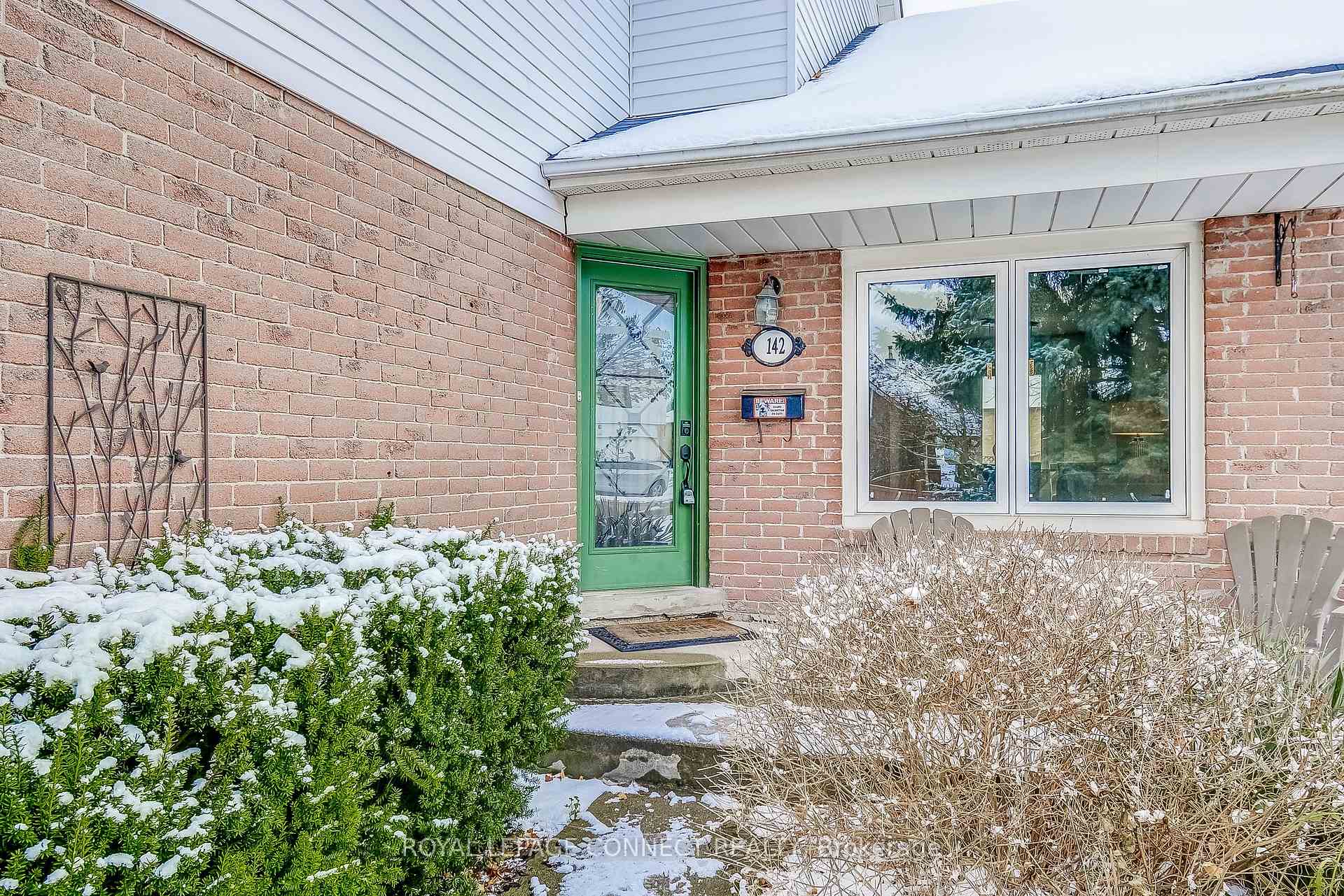Front of 1142 Paperbirch Lane