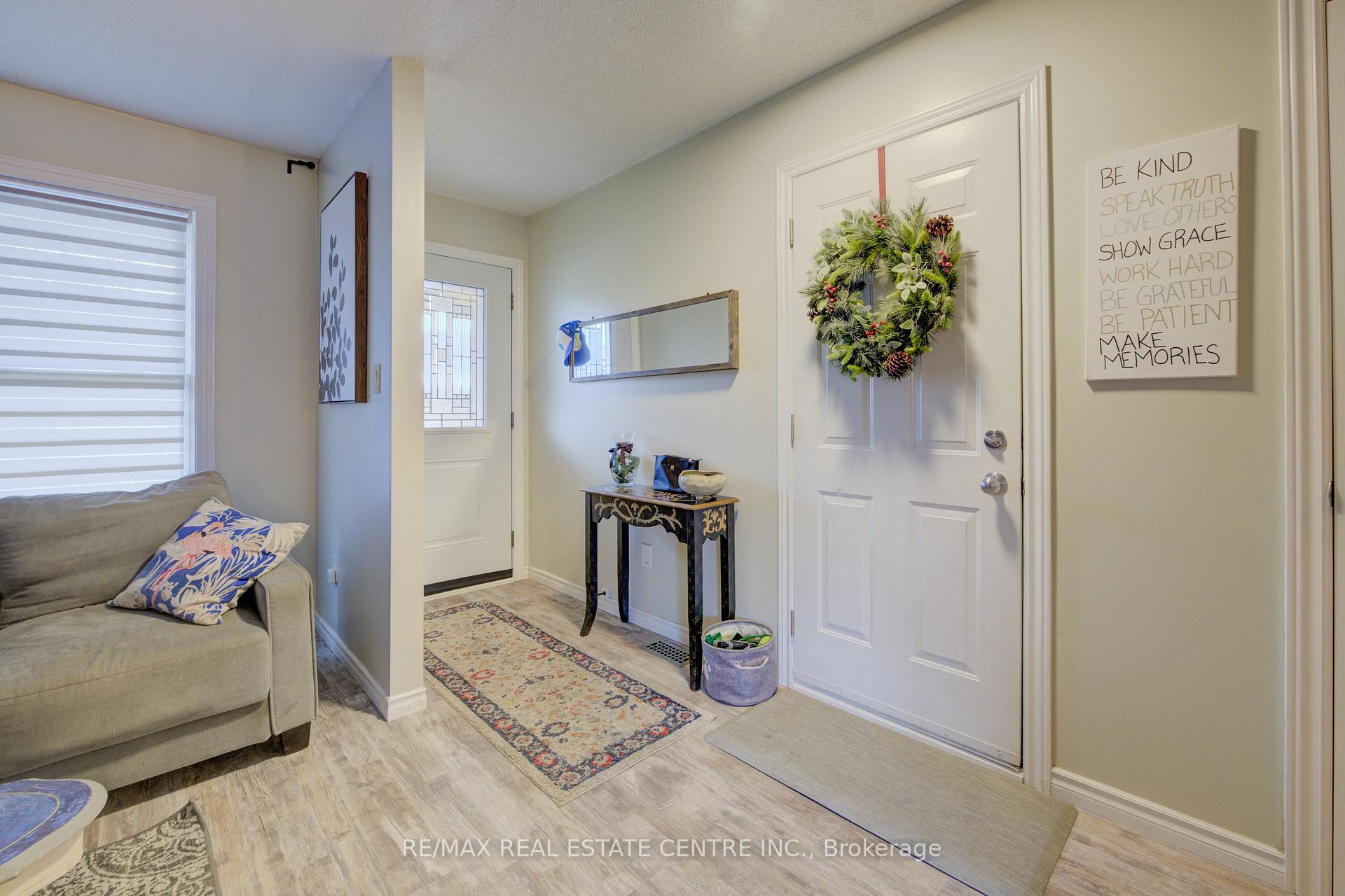 Photo 4 of 81 Dyer Court, Cambridge, Silver Heights — HOMEH