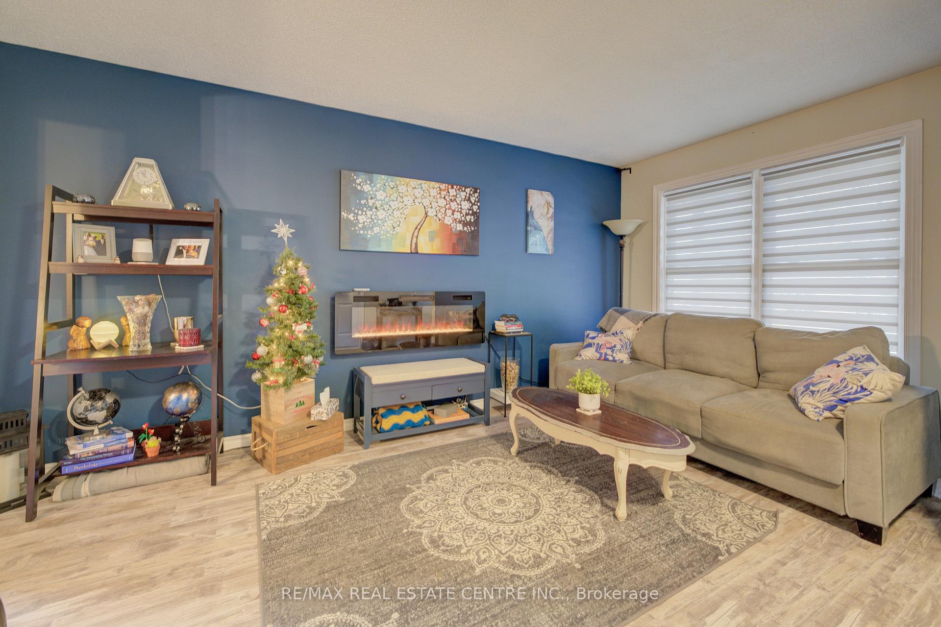 Photo 5 of 81 Dyer Court, Cambridge, Silver Heights — HOMEH