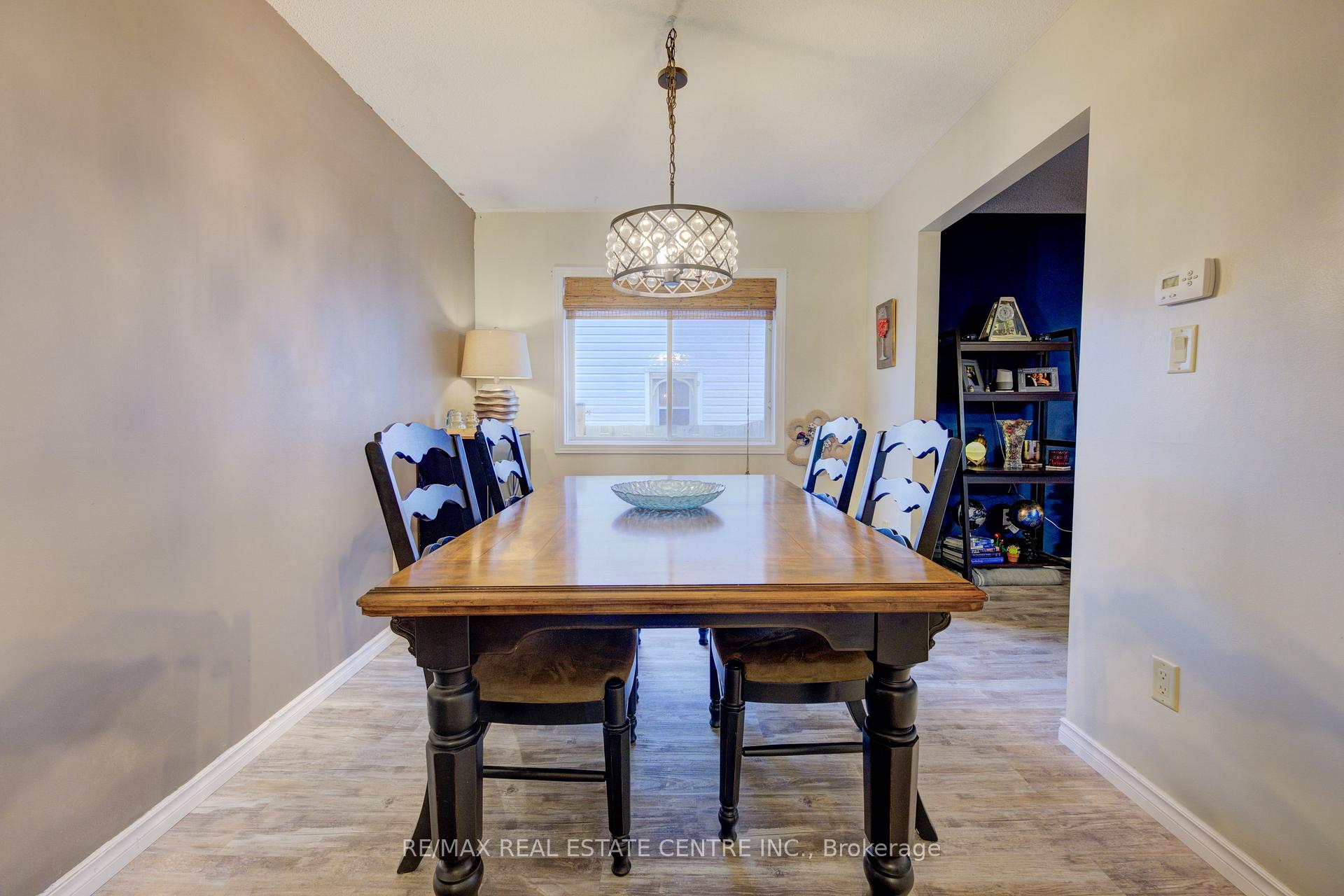 Photo 8 of 81 Dyer Court, Cambridge, Silver Heights — HOMEH