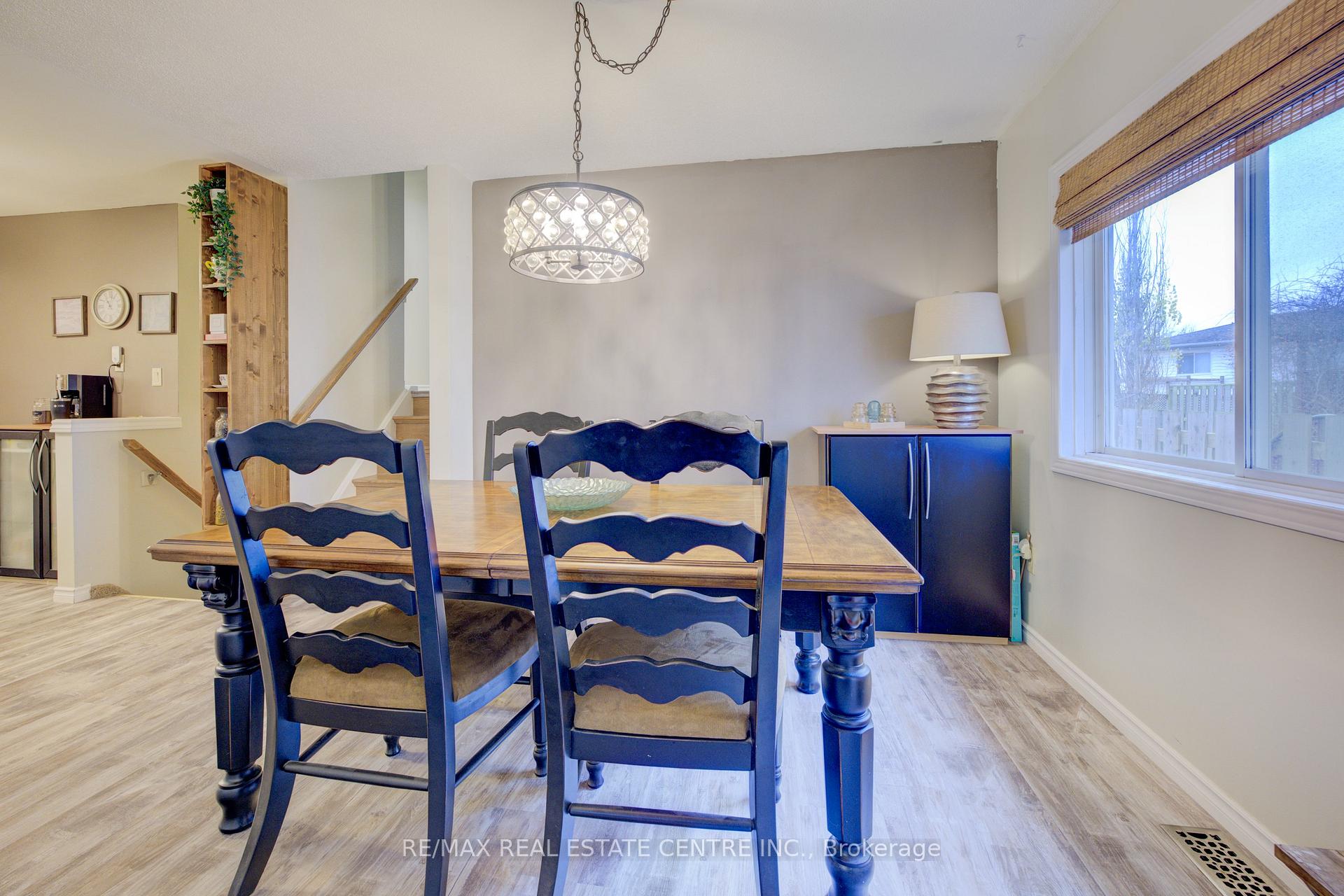 Photo 9 of 81 Dyer Court, Cambridge, Silver Heights — HOMEH