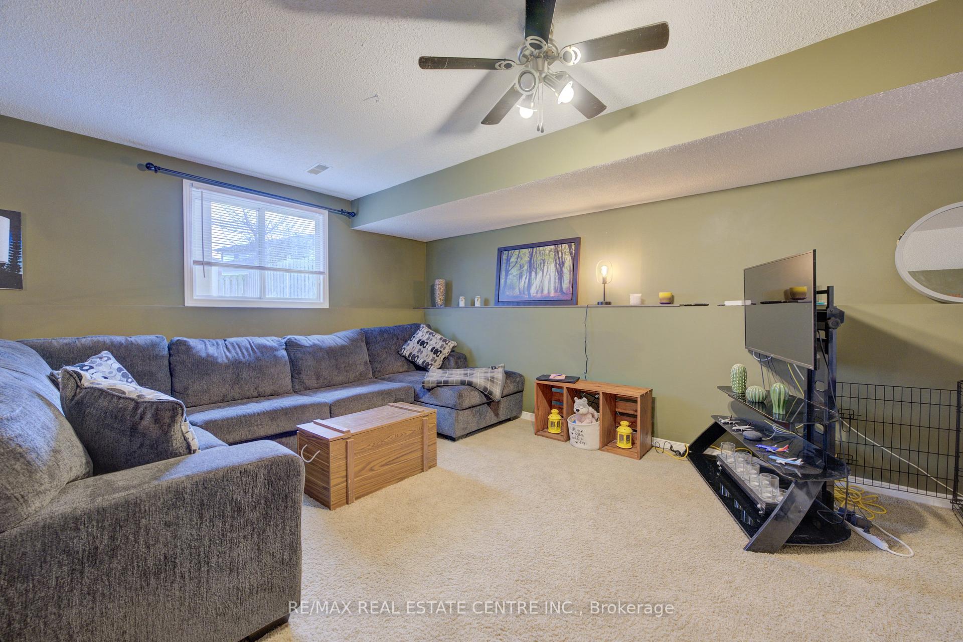 Photo 22 of 81 Dyer Court, Cambridge, Silver Heights — HOMEH