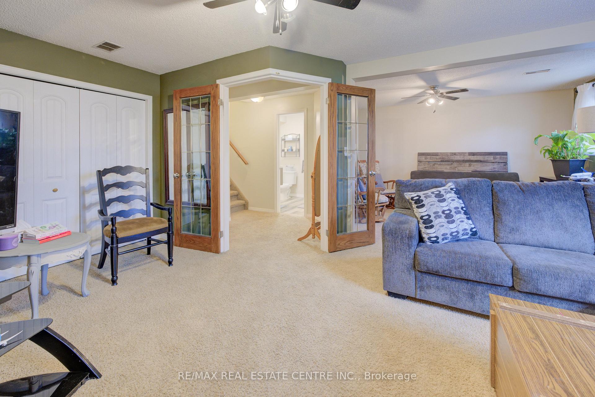 Photo 27 of 81 Dyer Court, Cambridge, Silver Heights — HOMEH