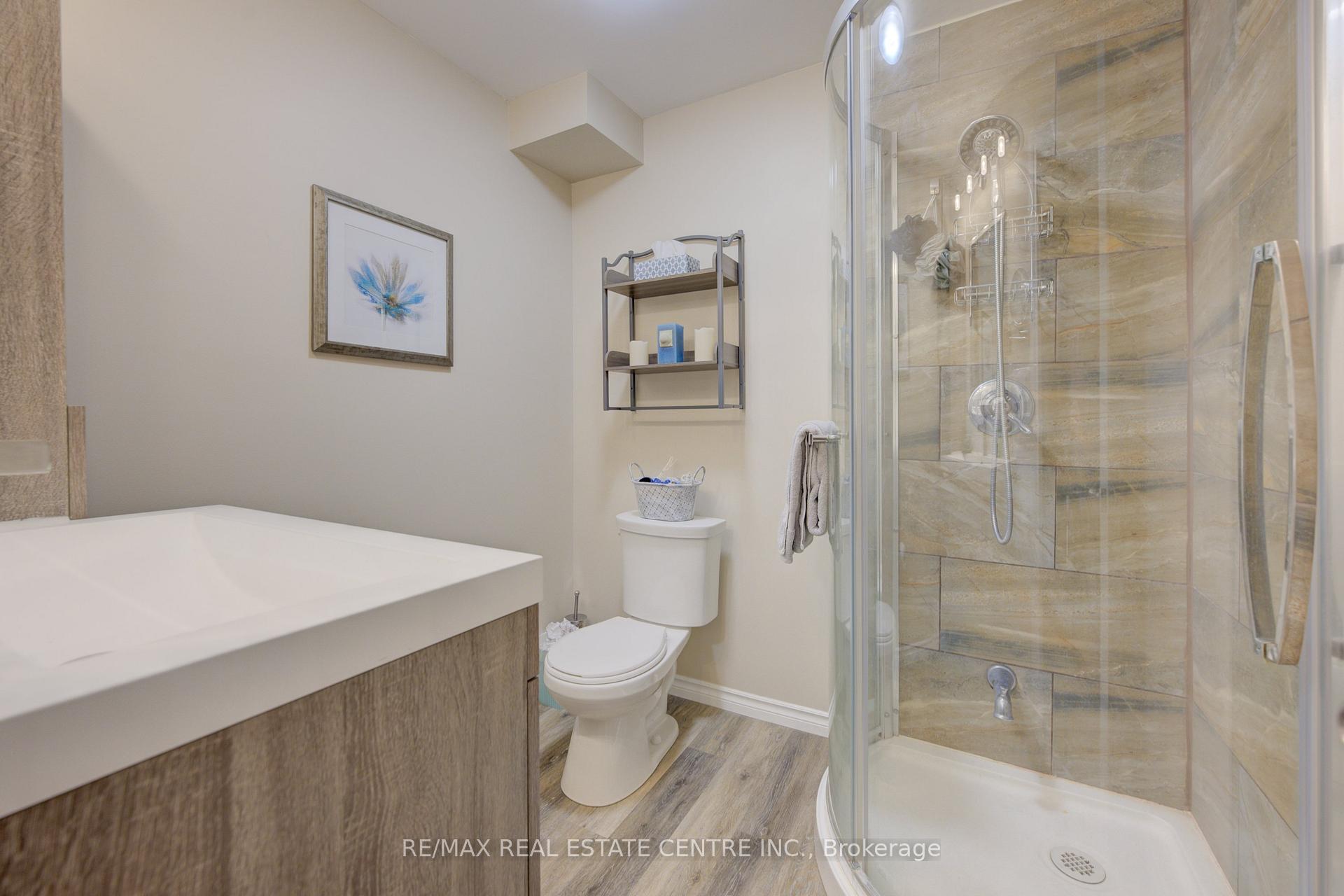 Photo 28 of 81 Dyer Court, Cambridge, Silver Heights — HOMEH