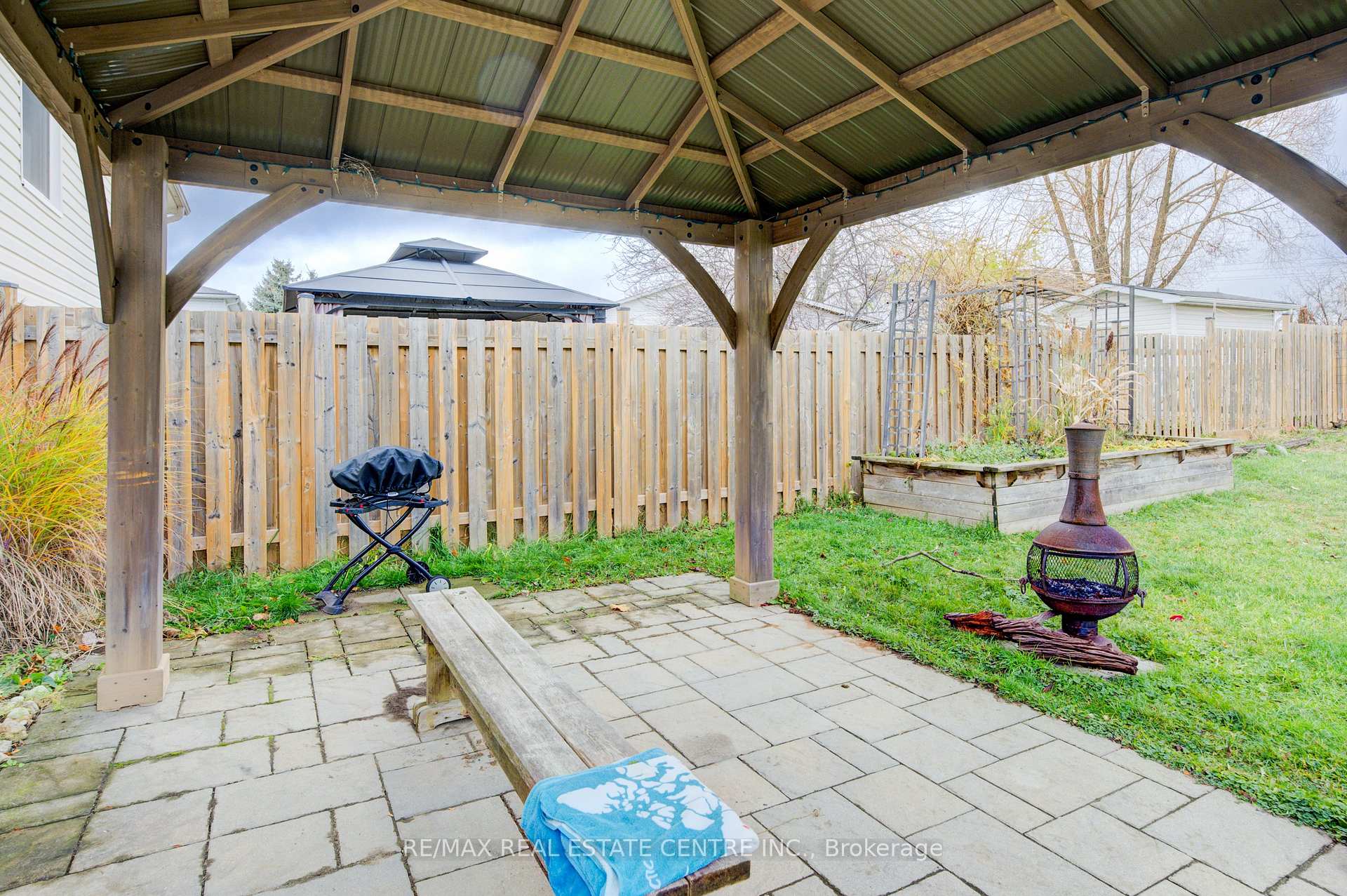 Photo 33 of 81 Dyer Court, Cambridge, Silver Heights — HOMEH