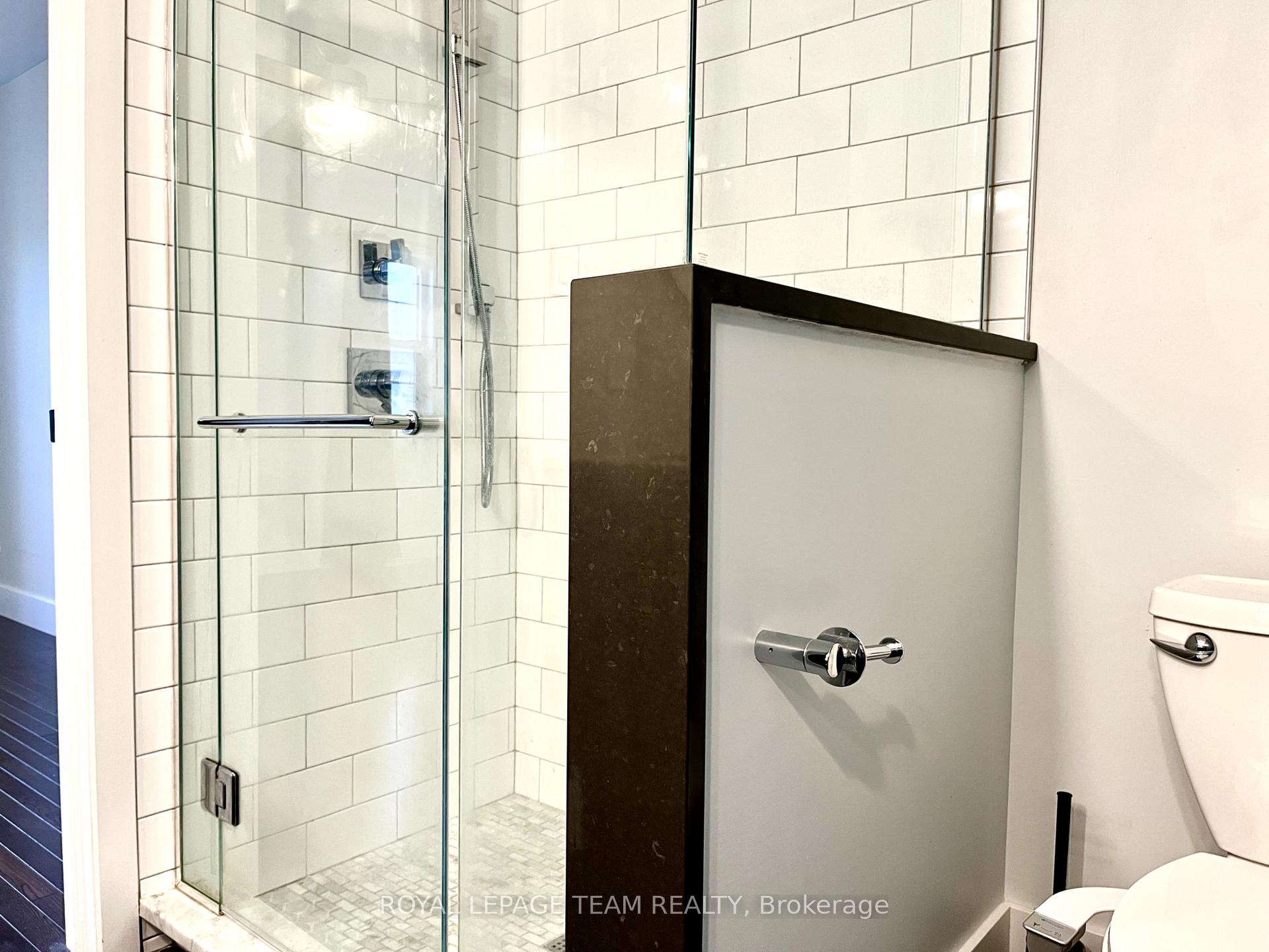 Photo 19 of 35 Jenscott Private, Ottawa, Central Park — HOMEH
